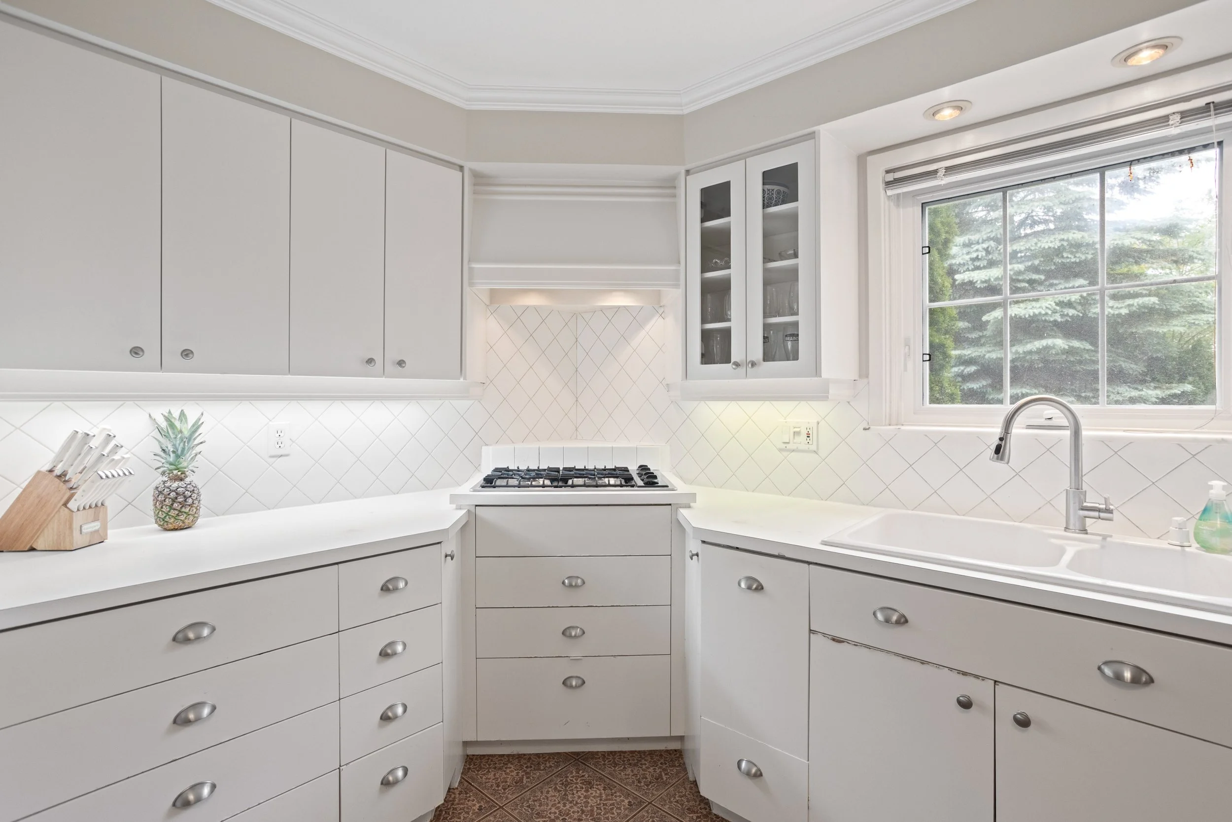 661 Cranbrook Rd-16.jpg