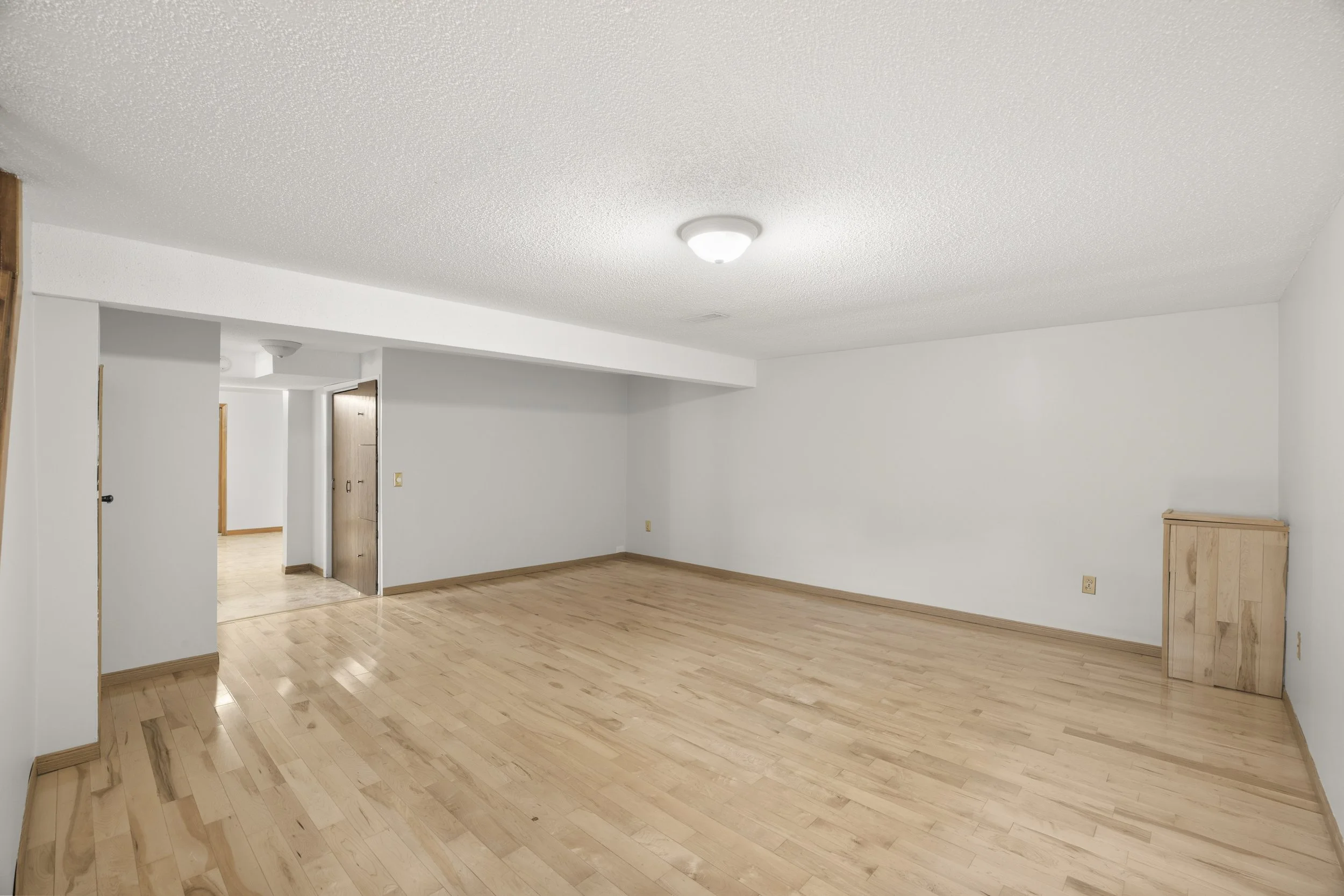 25 Noel Ave -28.JPG