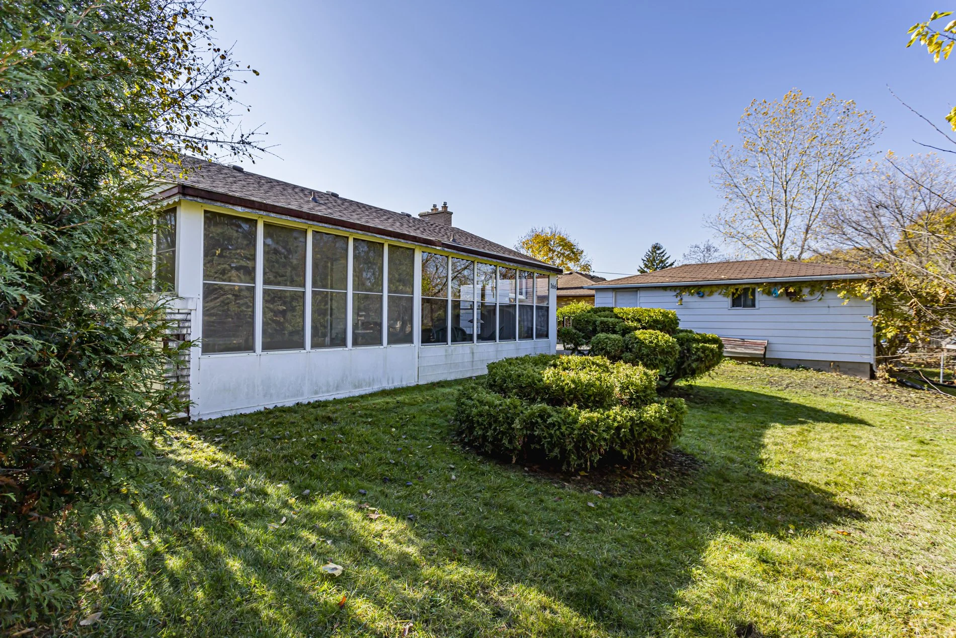 166 Base Line Rd W_46.JPG