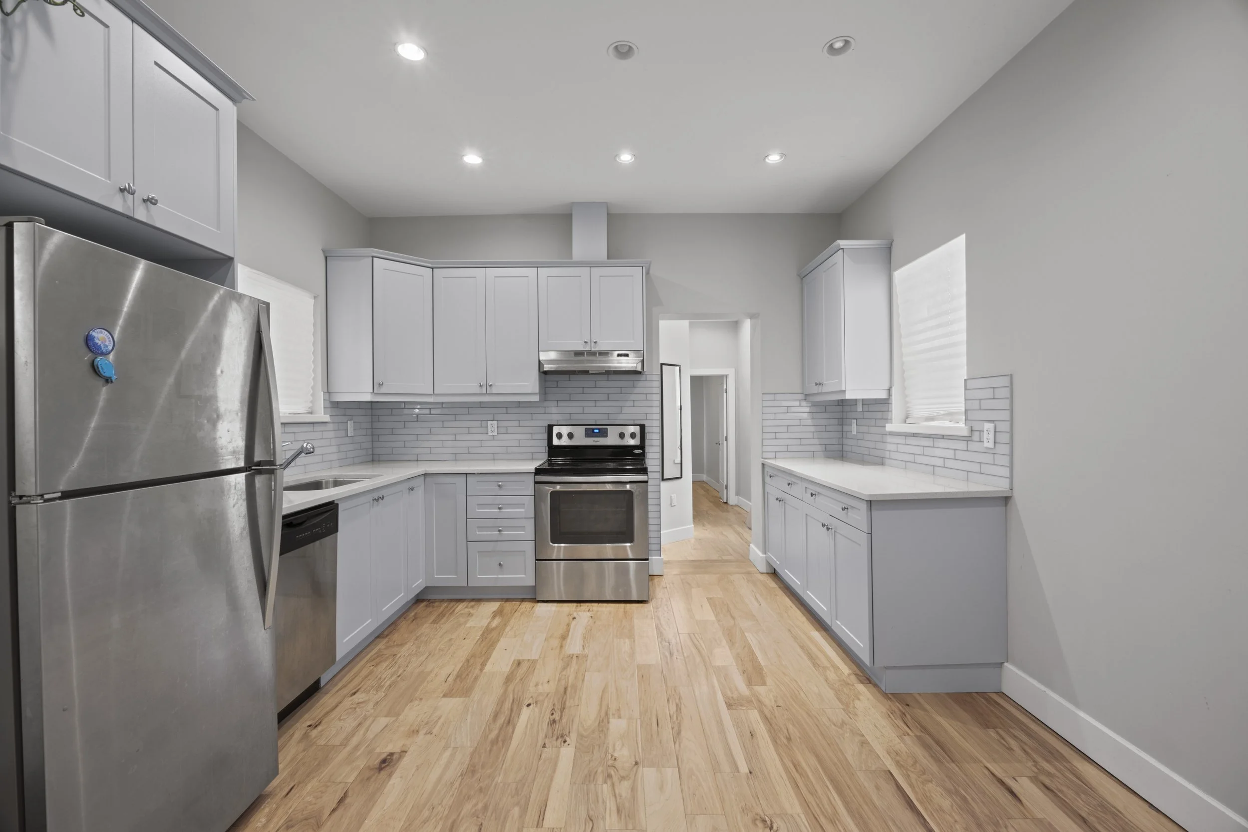 517 Princess Ave -32.JPG