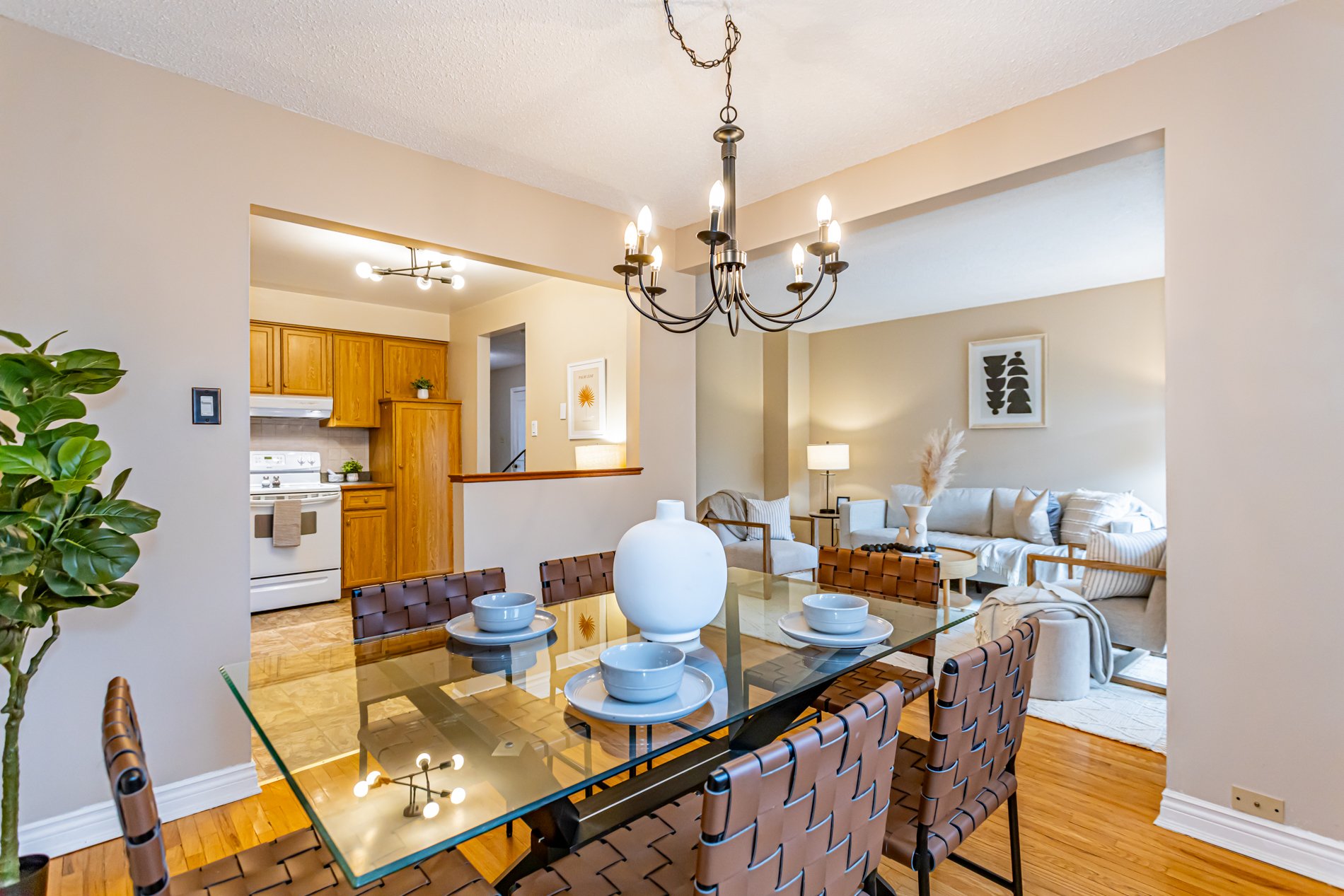 1-231 Windsor Ave-14.jpg