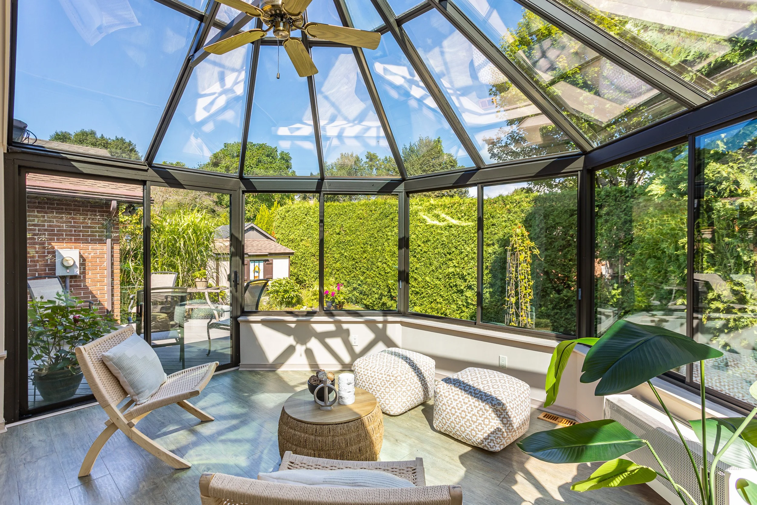 139 Springfield Cres-12.jpg