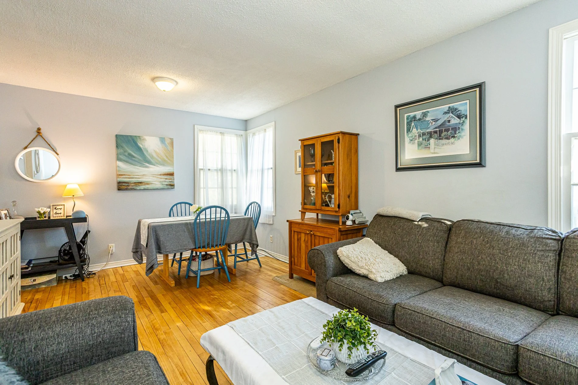 657 Creston Ave-13.jpg