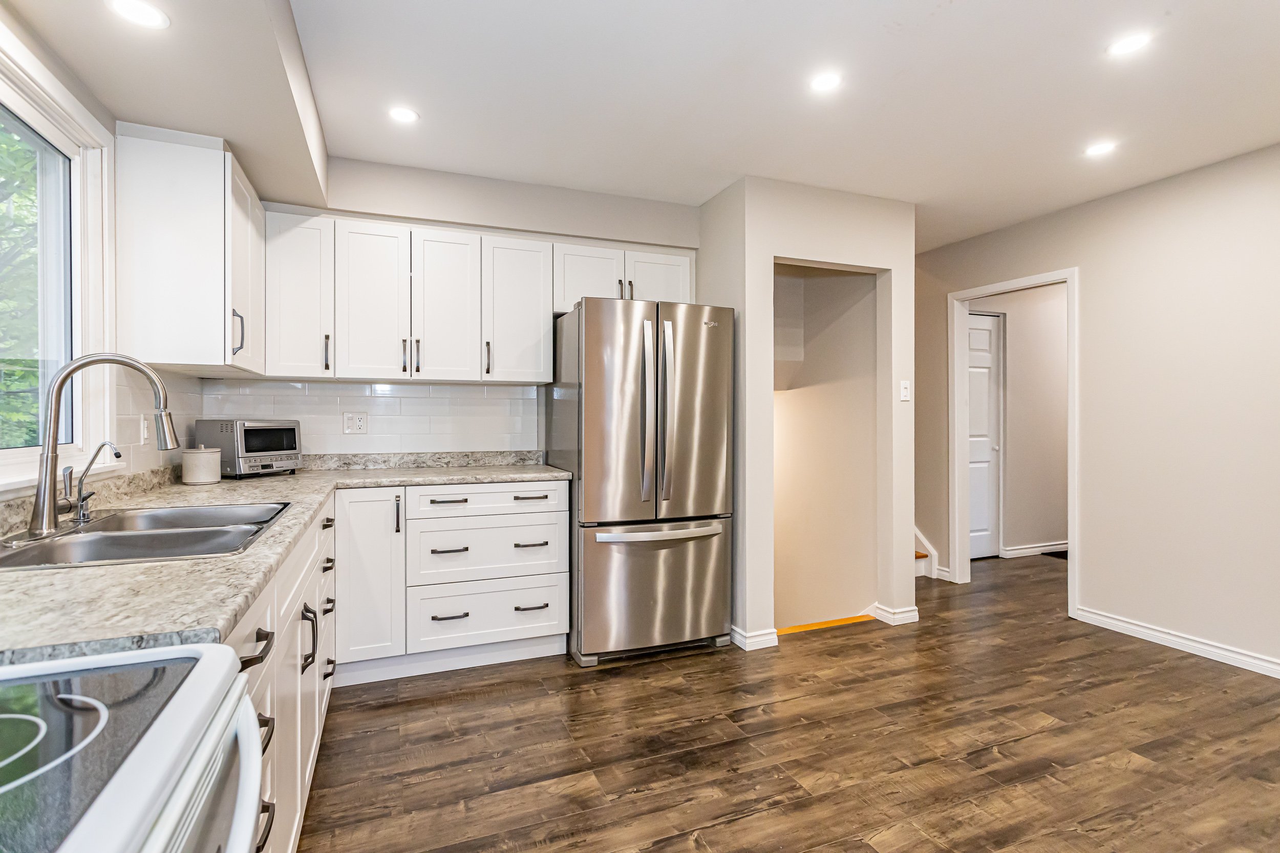 30 Springfield Cres-12.jpg