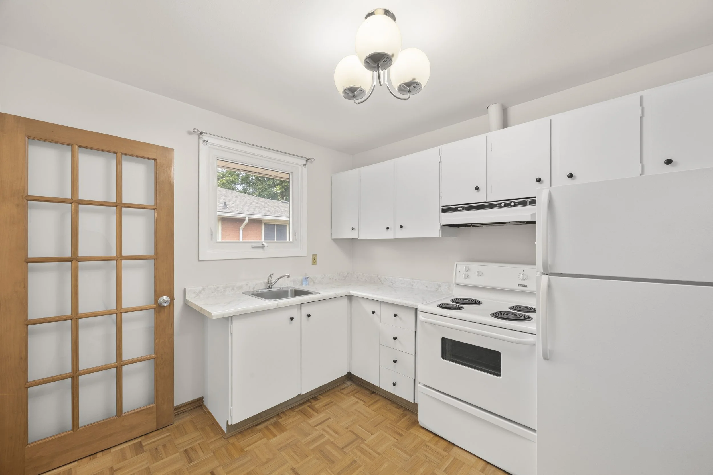 25 Noel Ave -16.JPG