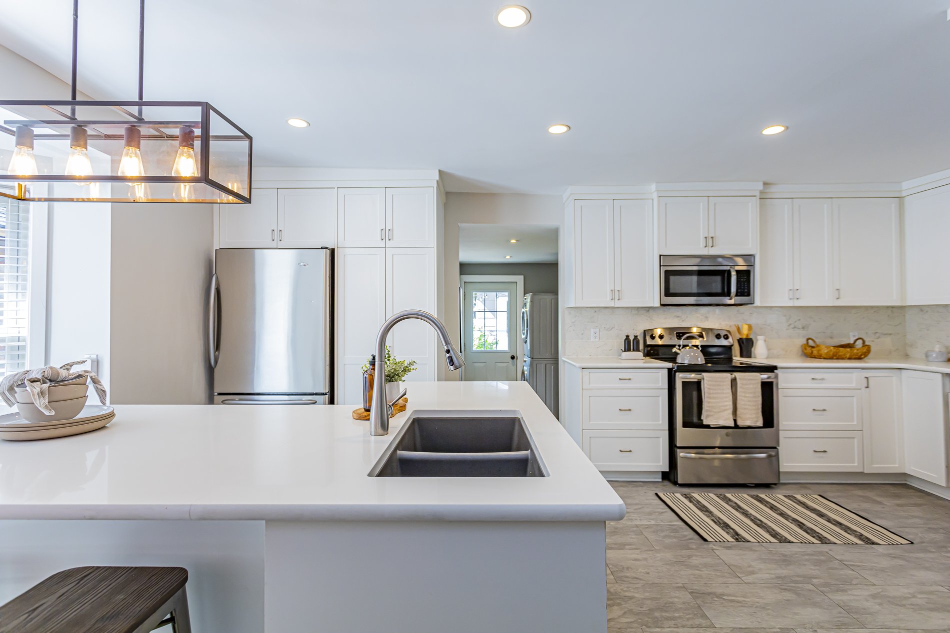 865 Colborne St_14.jpg