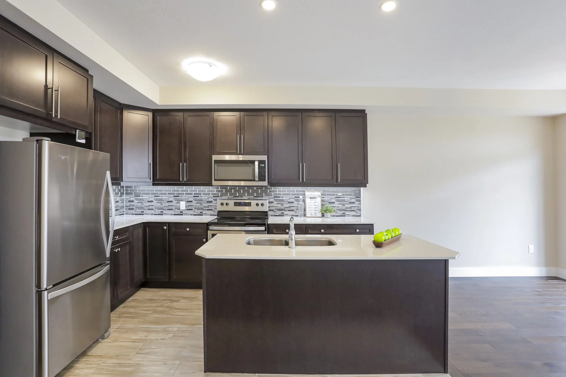 57-1960 Dalmagarry Rd_19.jpg