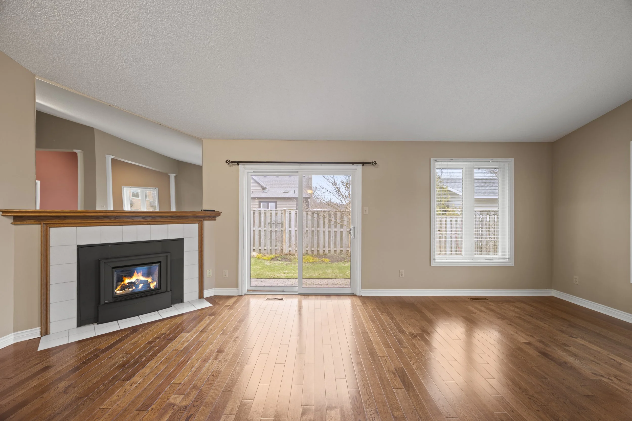 12-90 Ontario St S -14.JPG