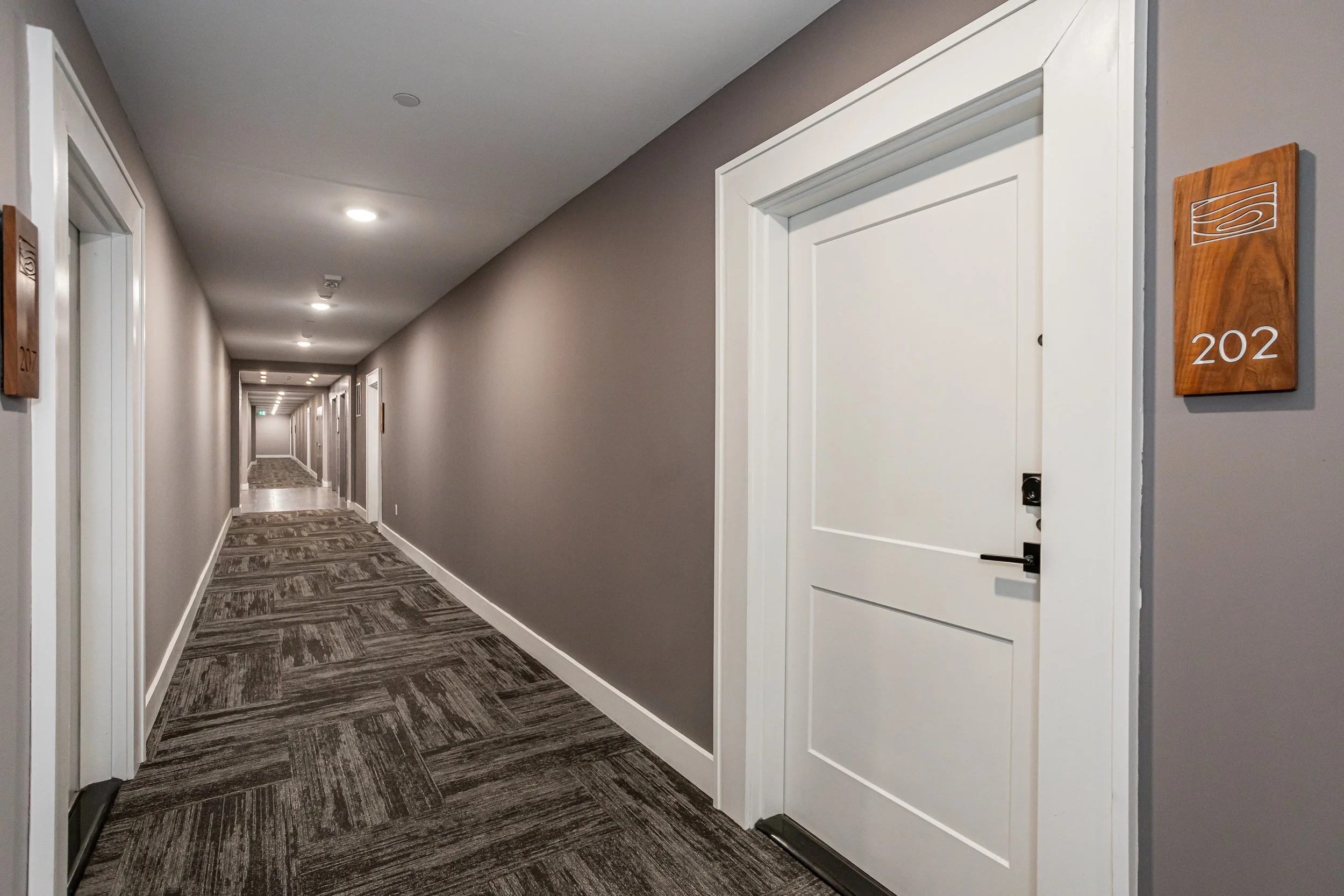 202-460 Callaway Rd-28.jpg