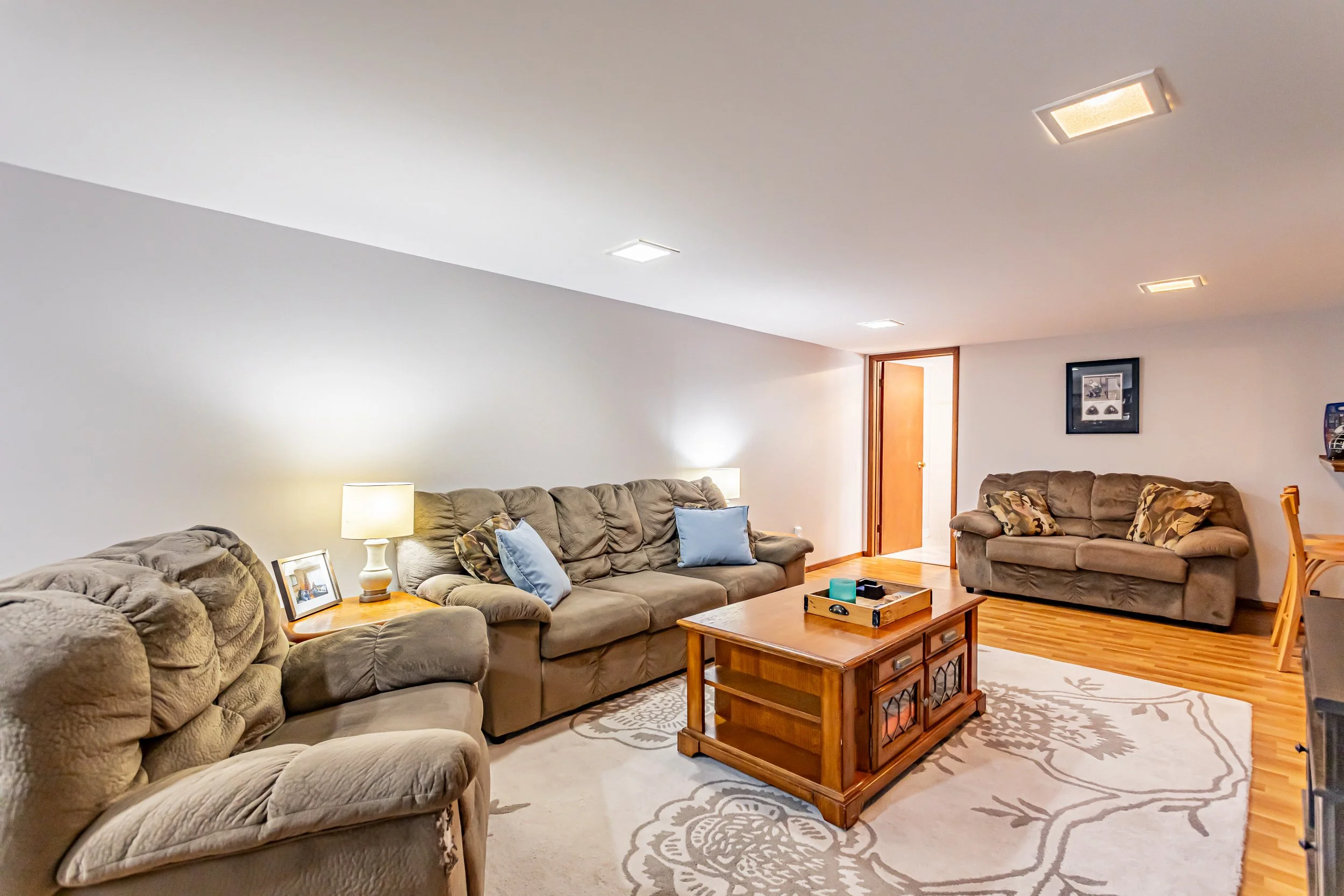 310 Manitoulin Dr-21.jpg