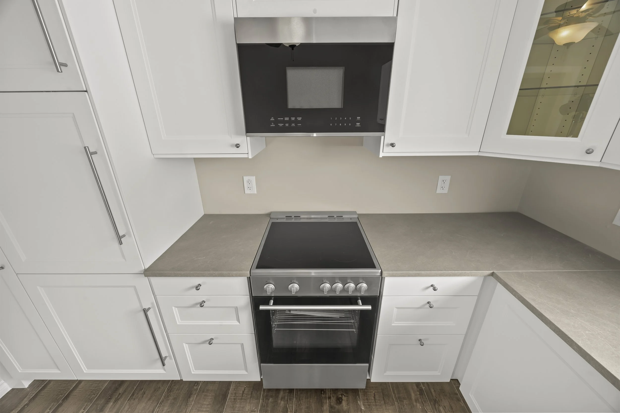 329 Thompson Rd -10.JPG