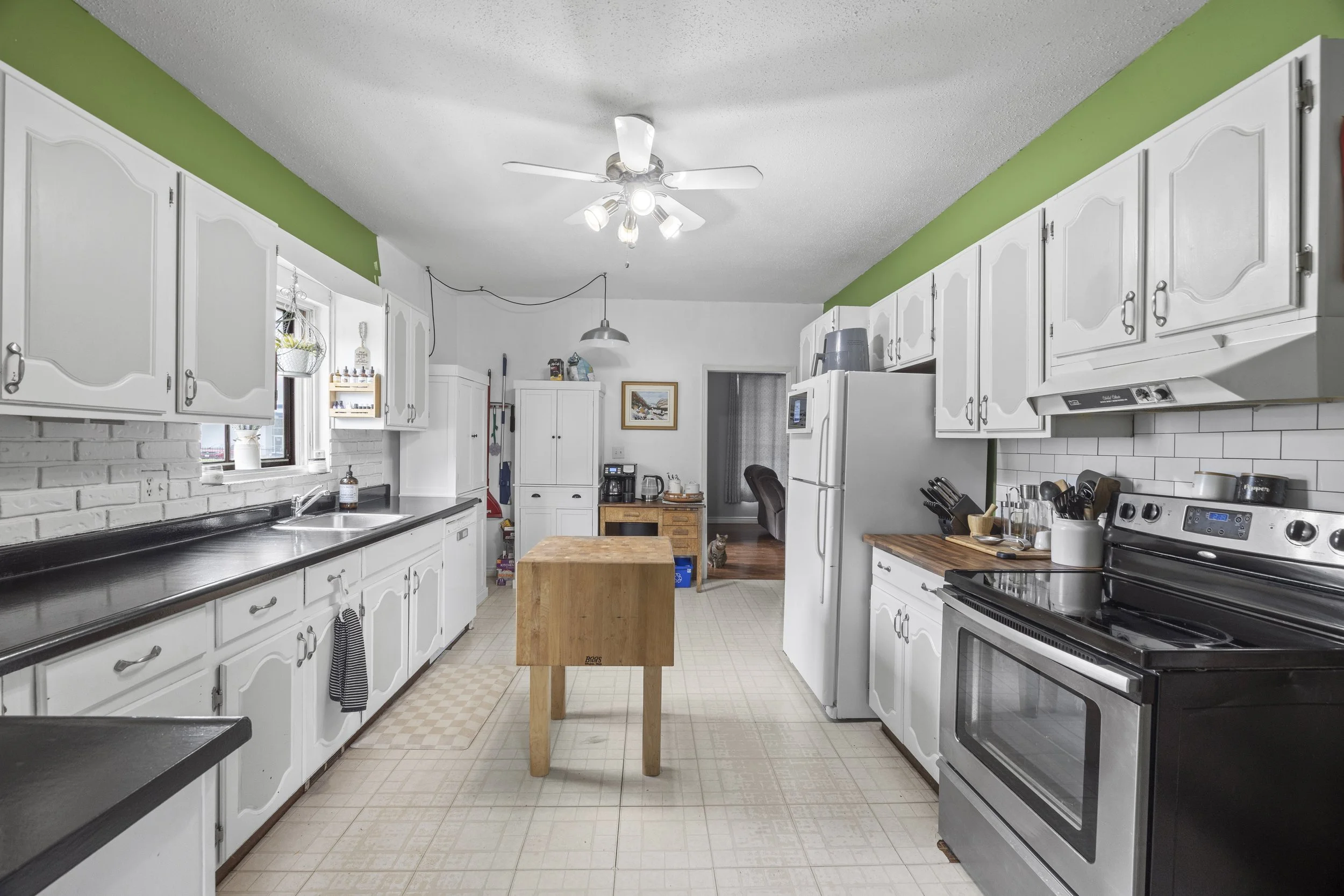 258 Upper Queen St -38.JPG