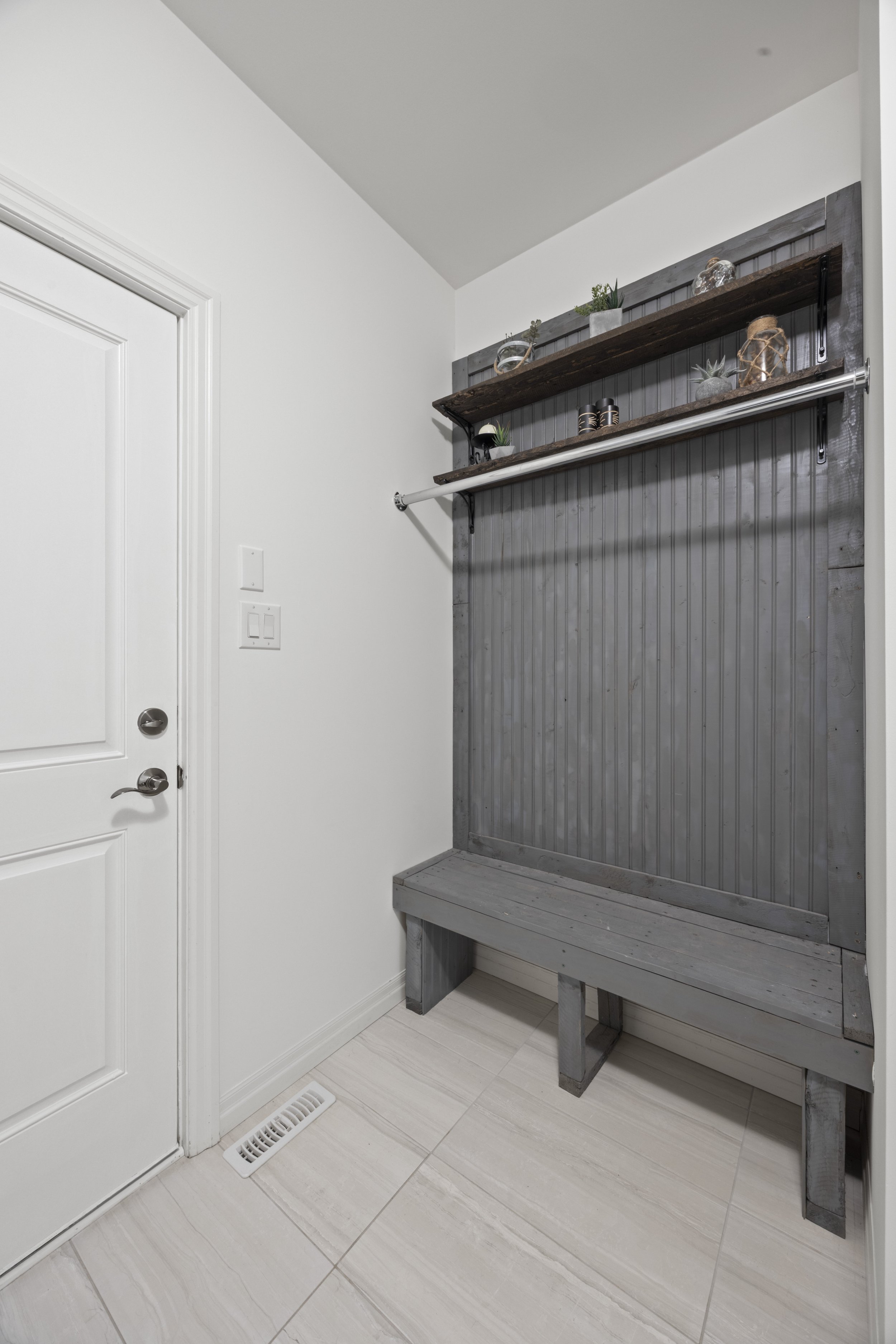 31 Violet Crt - 38.JPG