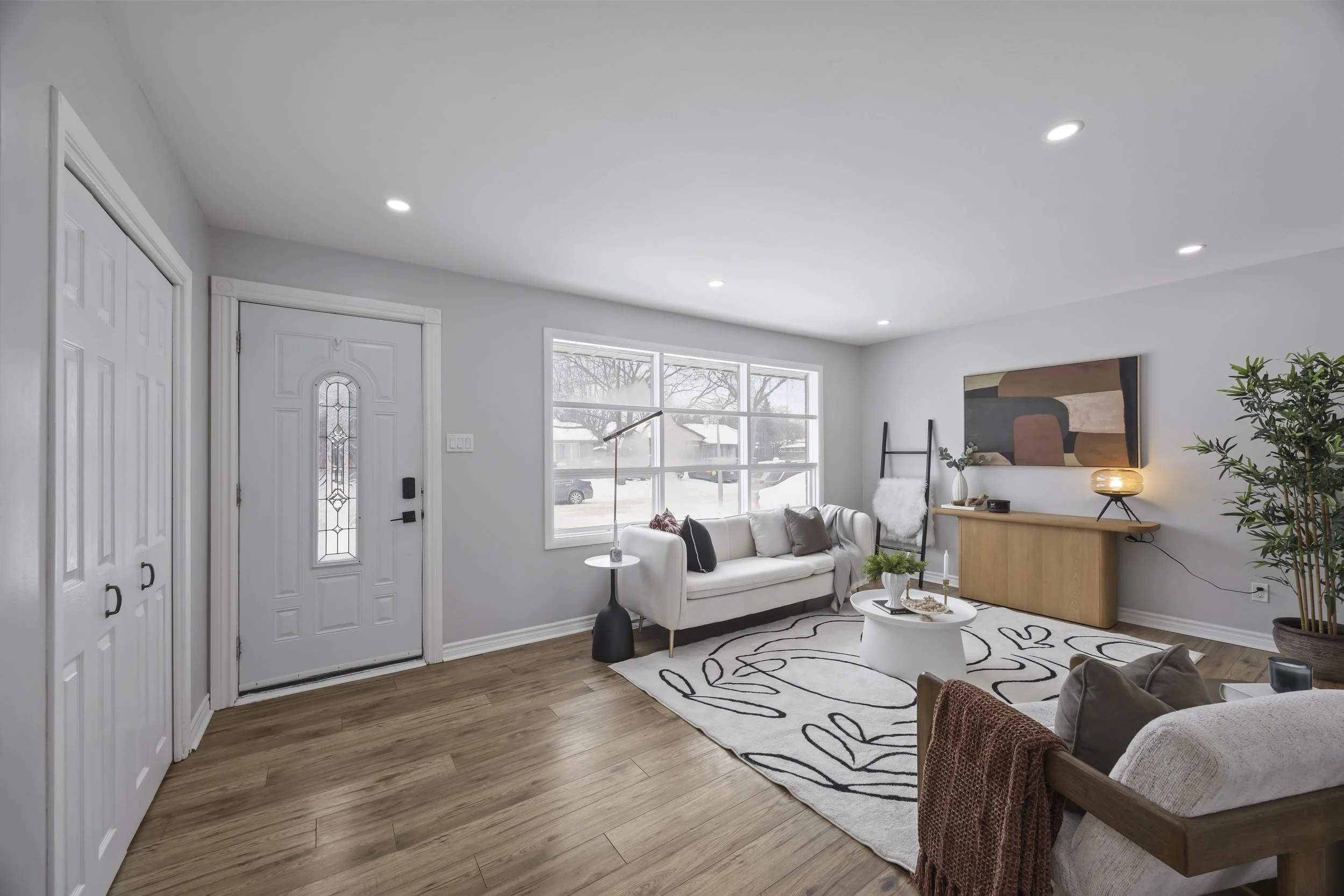 149 Jasper Cres -06.JPG