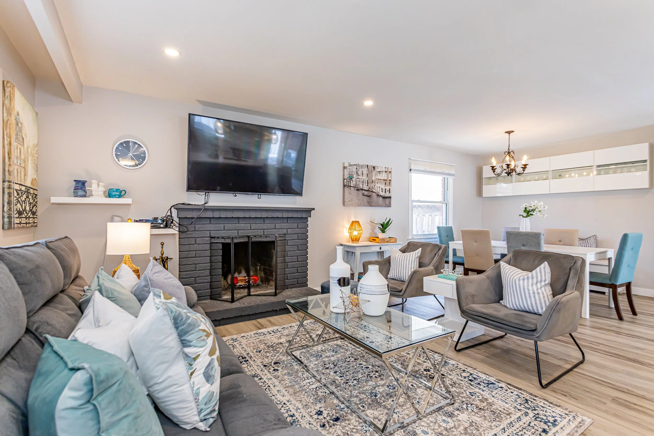 172 Wakefield Cres-12.jpg