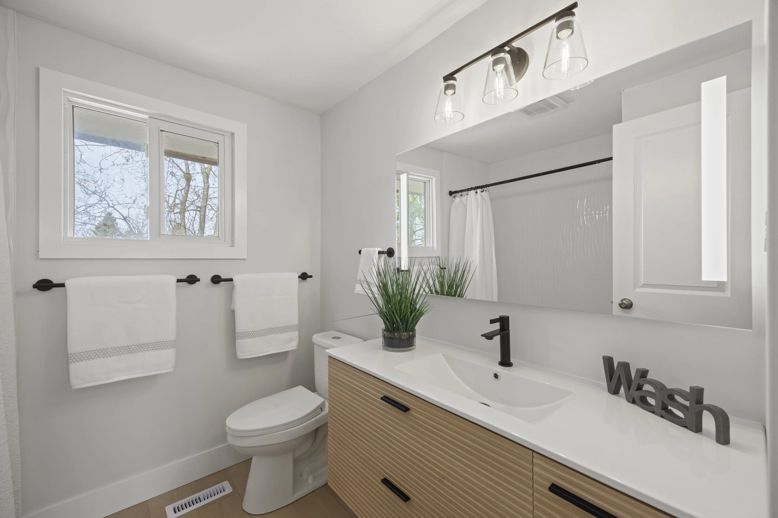 1763 Aldersbrook -28.JPG