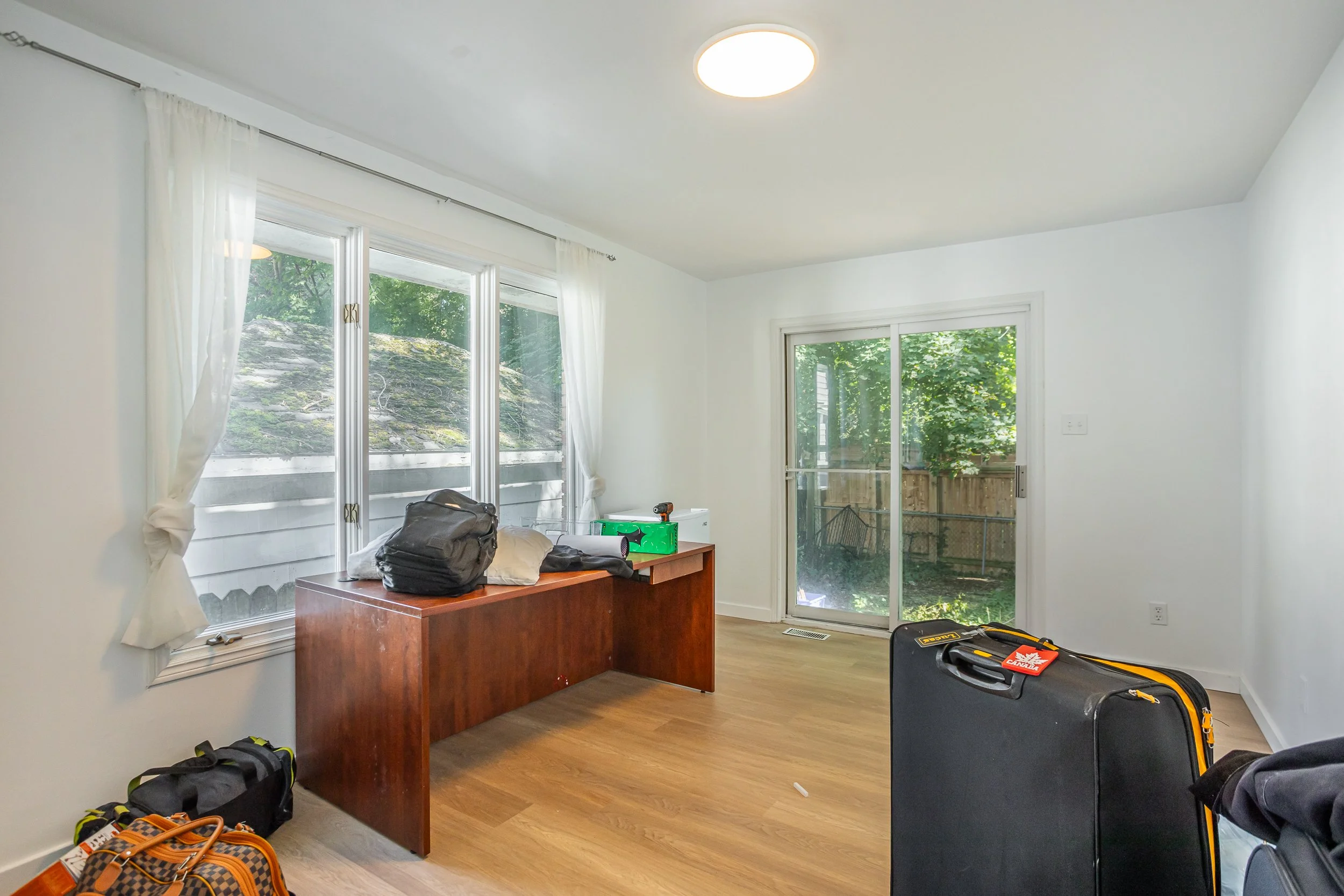 243 Bernard Ave-15.jpg