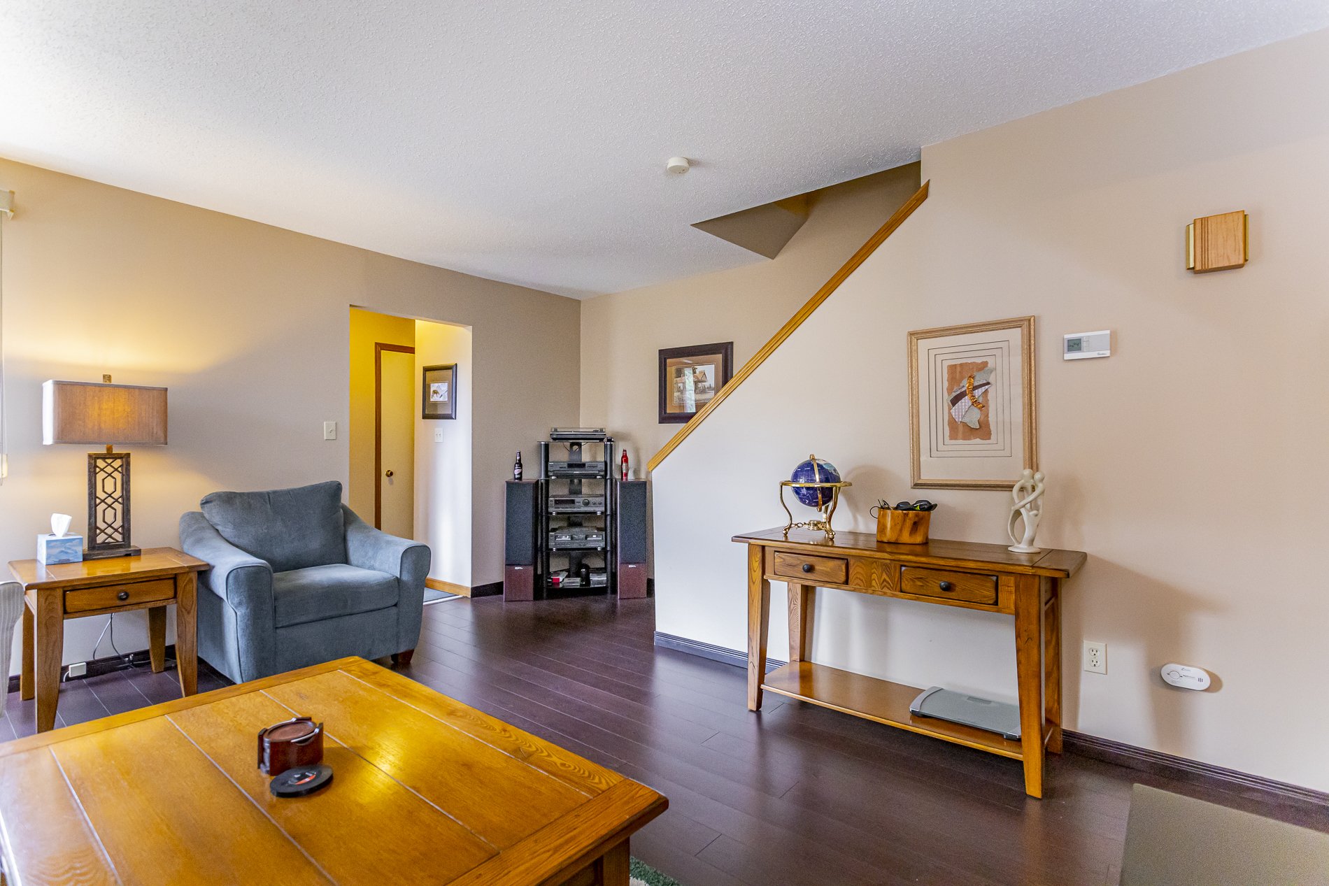 82 Fairview Ave_11.jpg