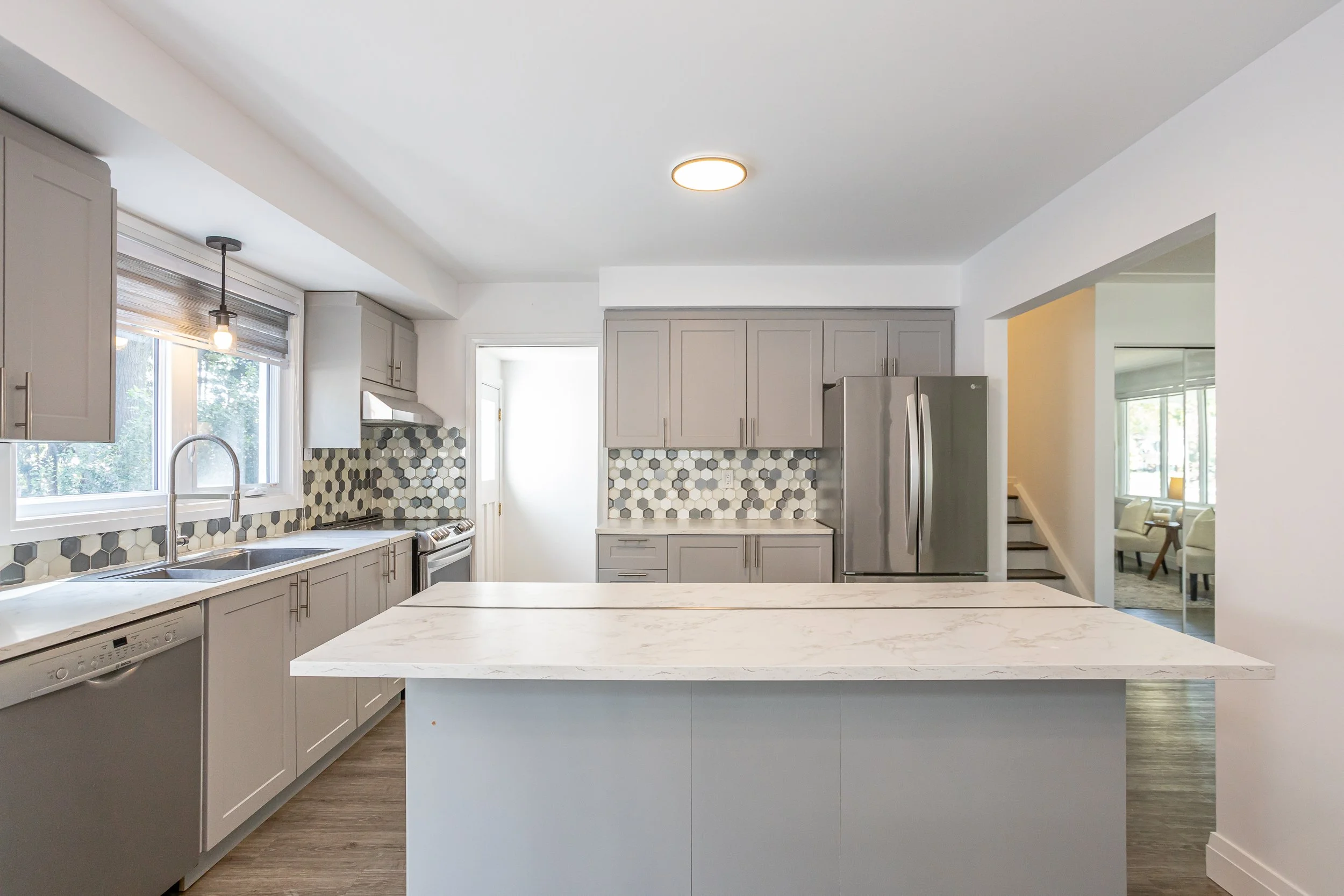 278 Grand View Ave-13.jpg