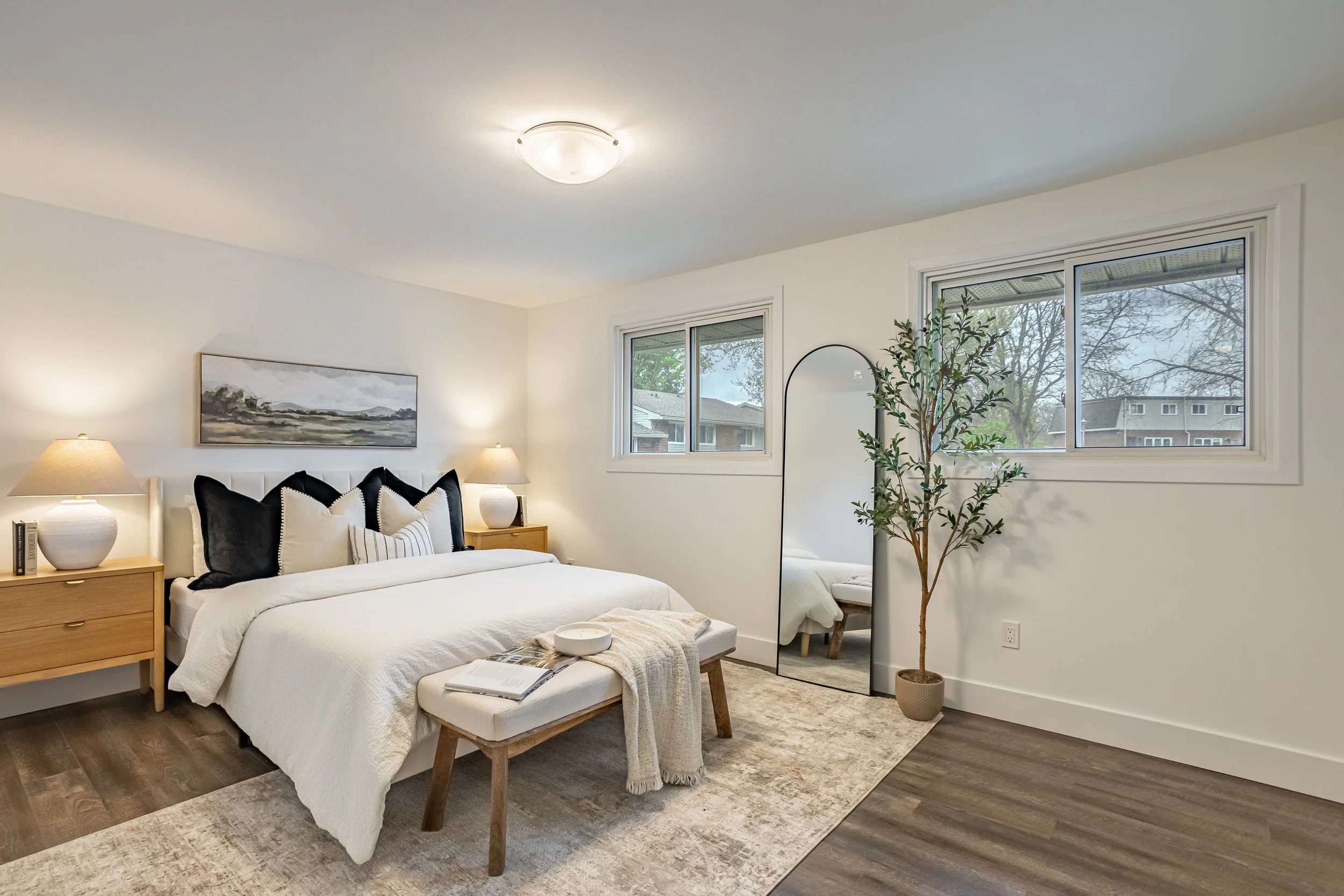 13-591 Griffith St-20.jpg