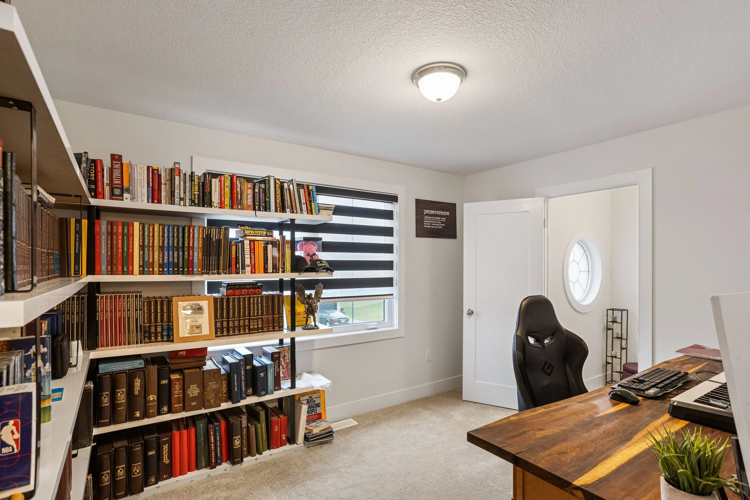 2677 Bobolink Ln-19.jpg