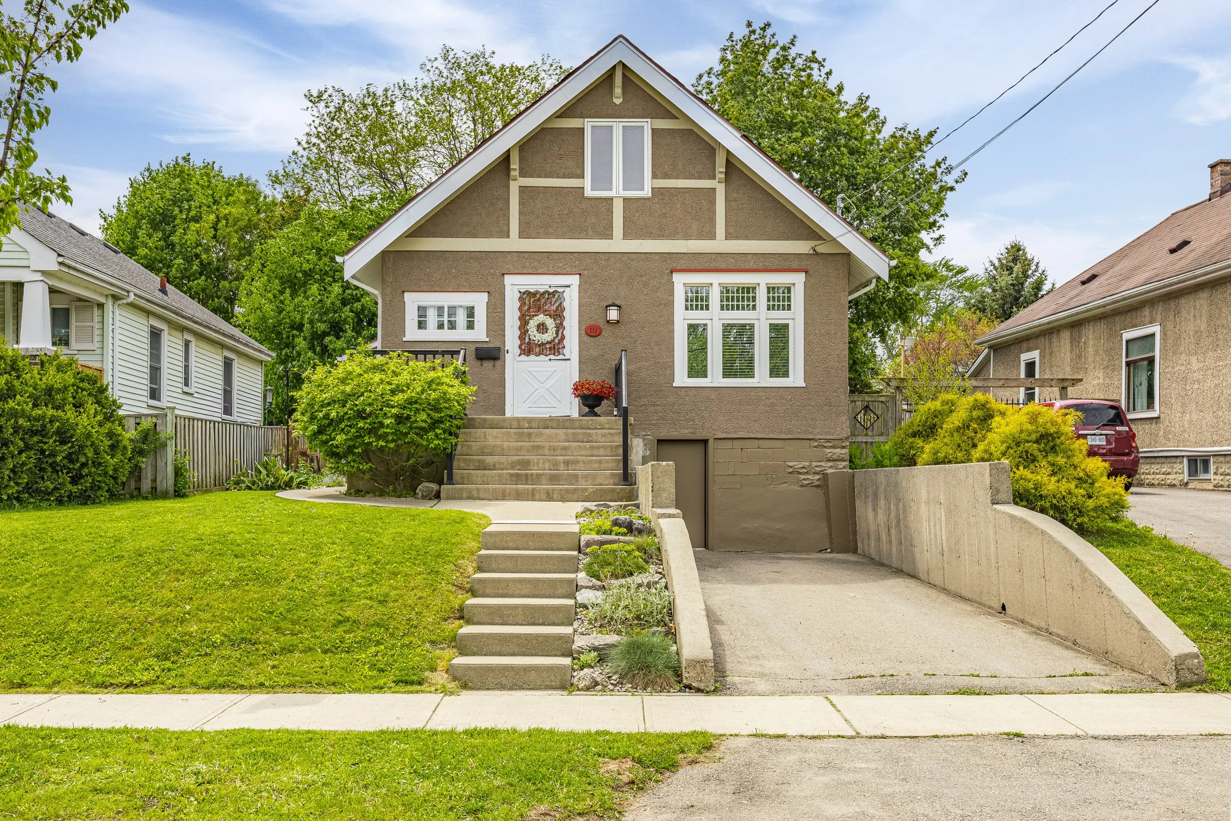 111 Alexandra St -01.jpg