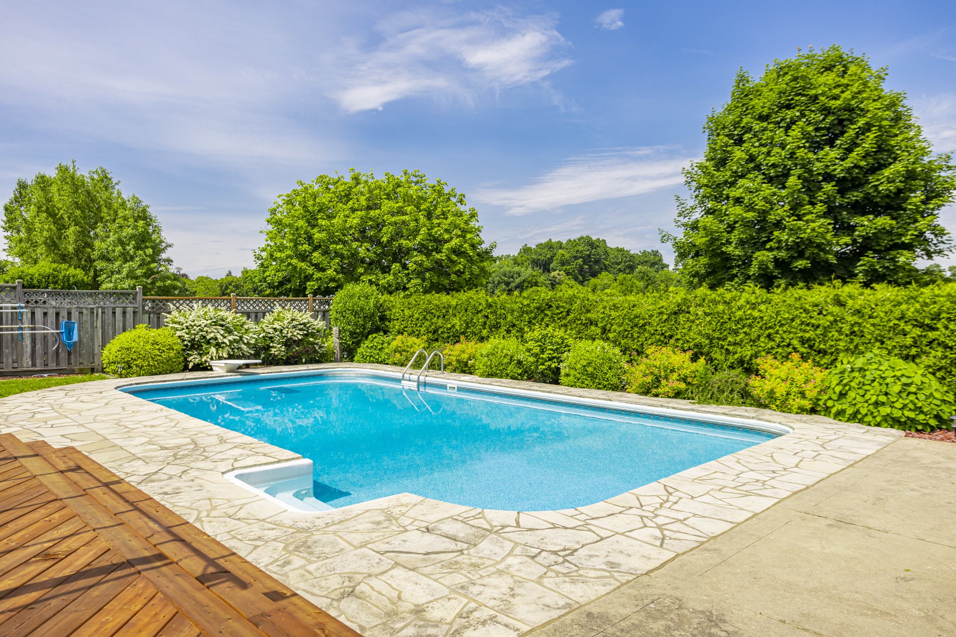 70 Thumnderbird Cres_40.JPG