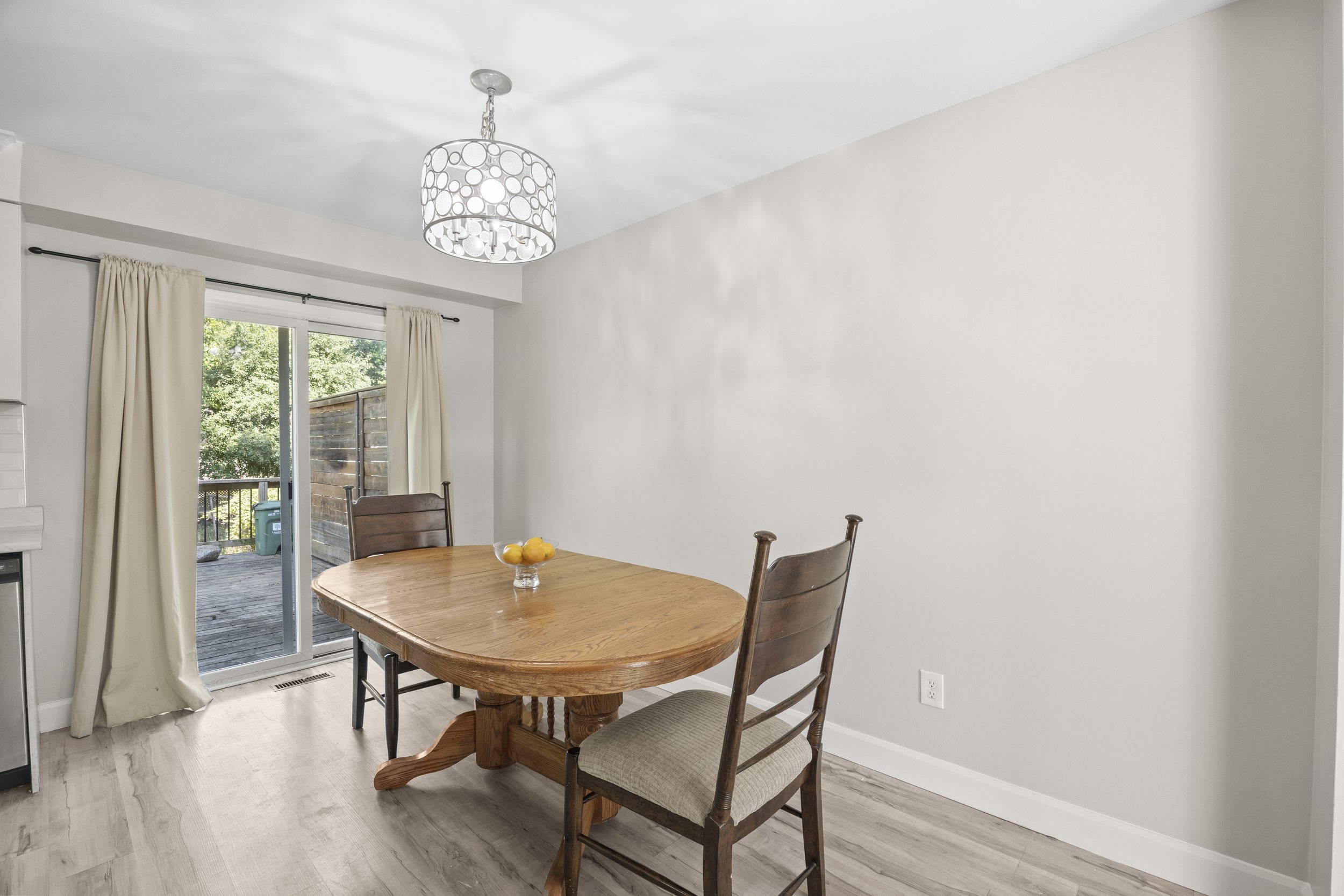 1767 Aldersbrook Rd -10.JPG