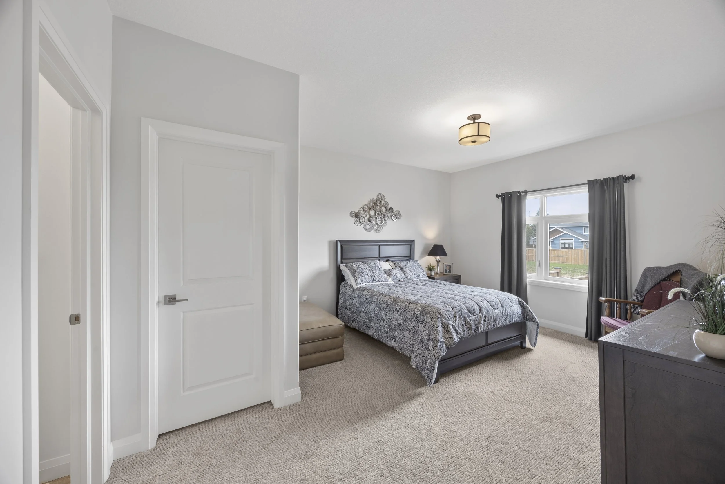 100 Rowe Ave -21.JPG