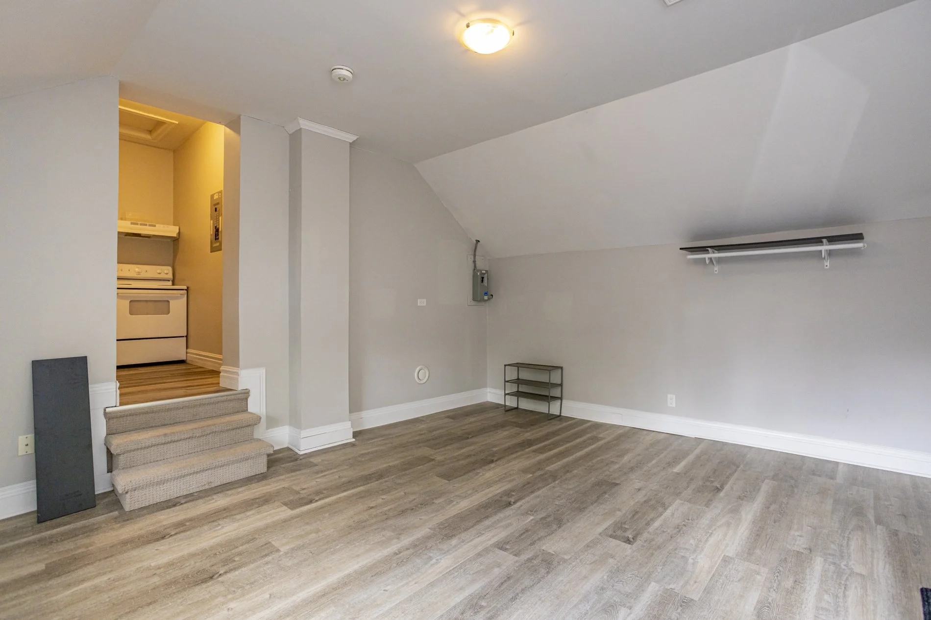 621 Dufferin Ave_23.JPG