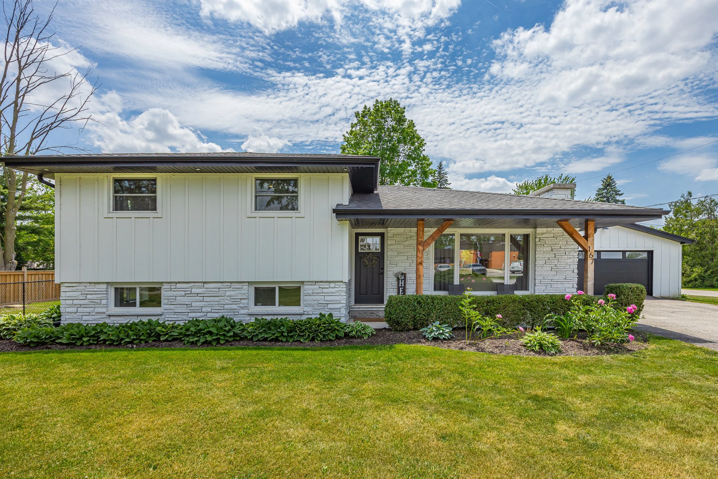 167 Mcleod St -05.jpg