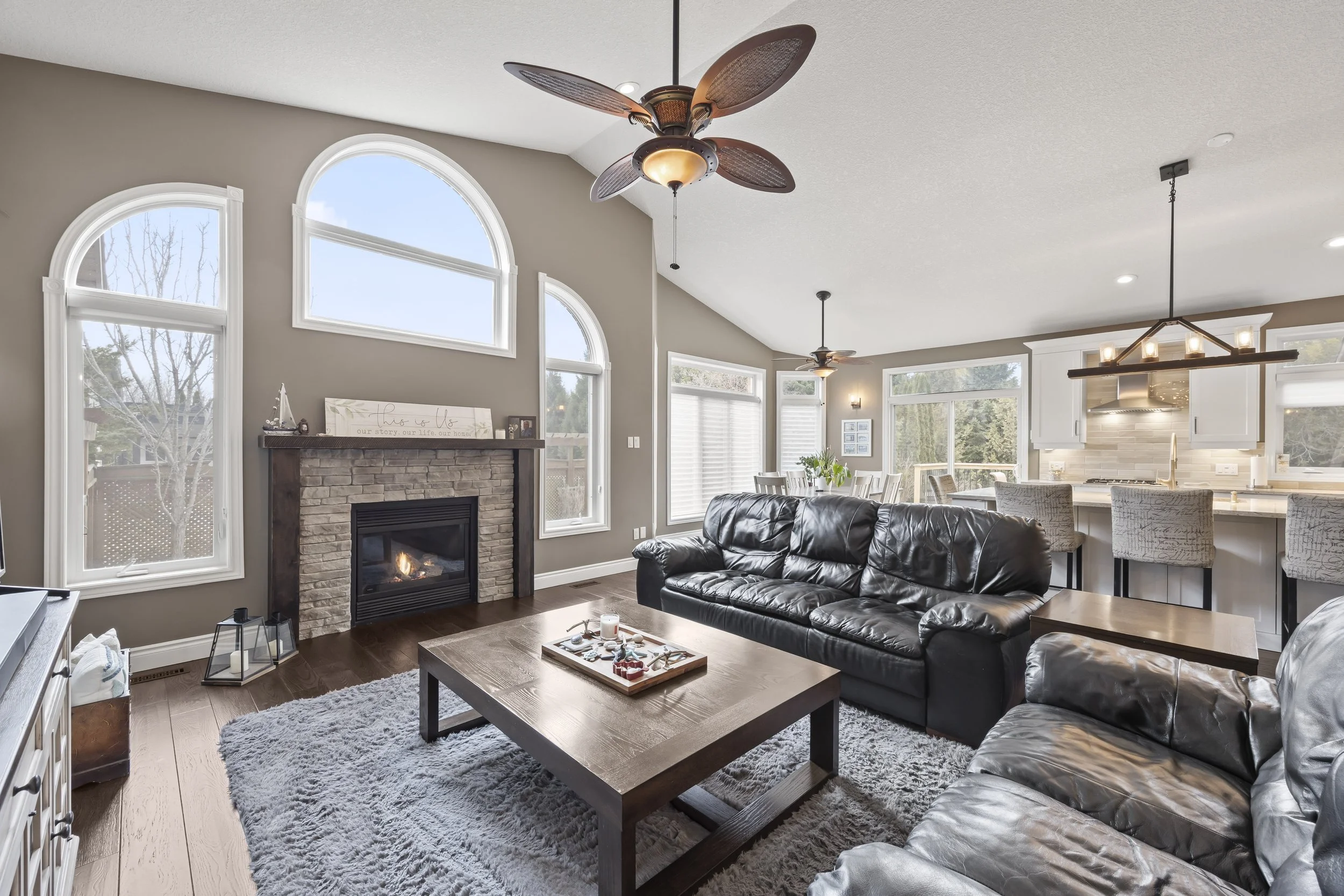 10159 Meadowlily Cres -09.JPG