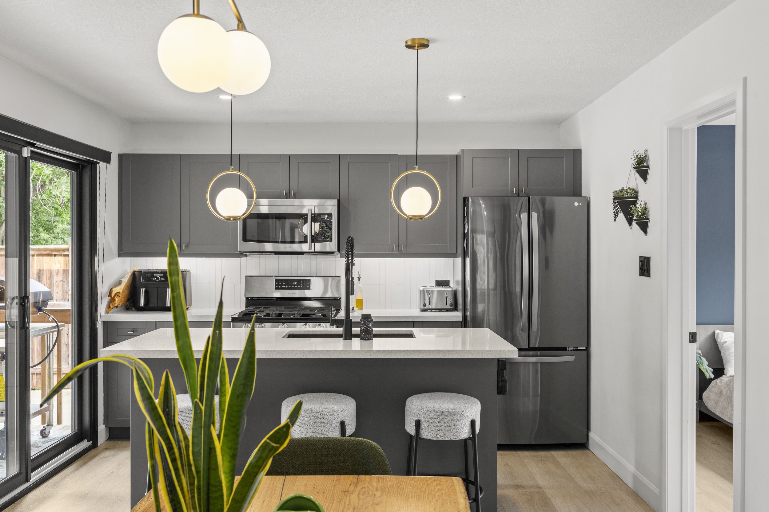 167 Paul St -16.JPG