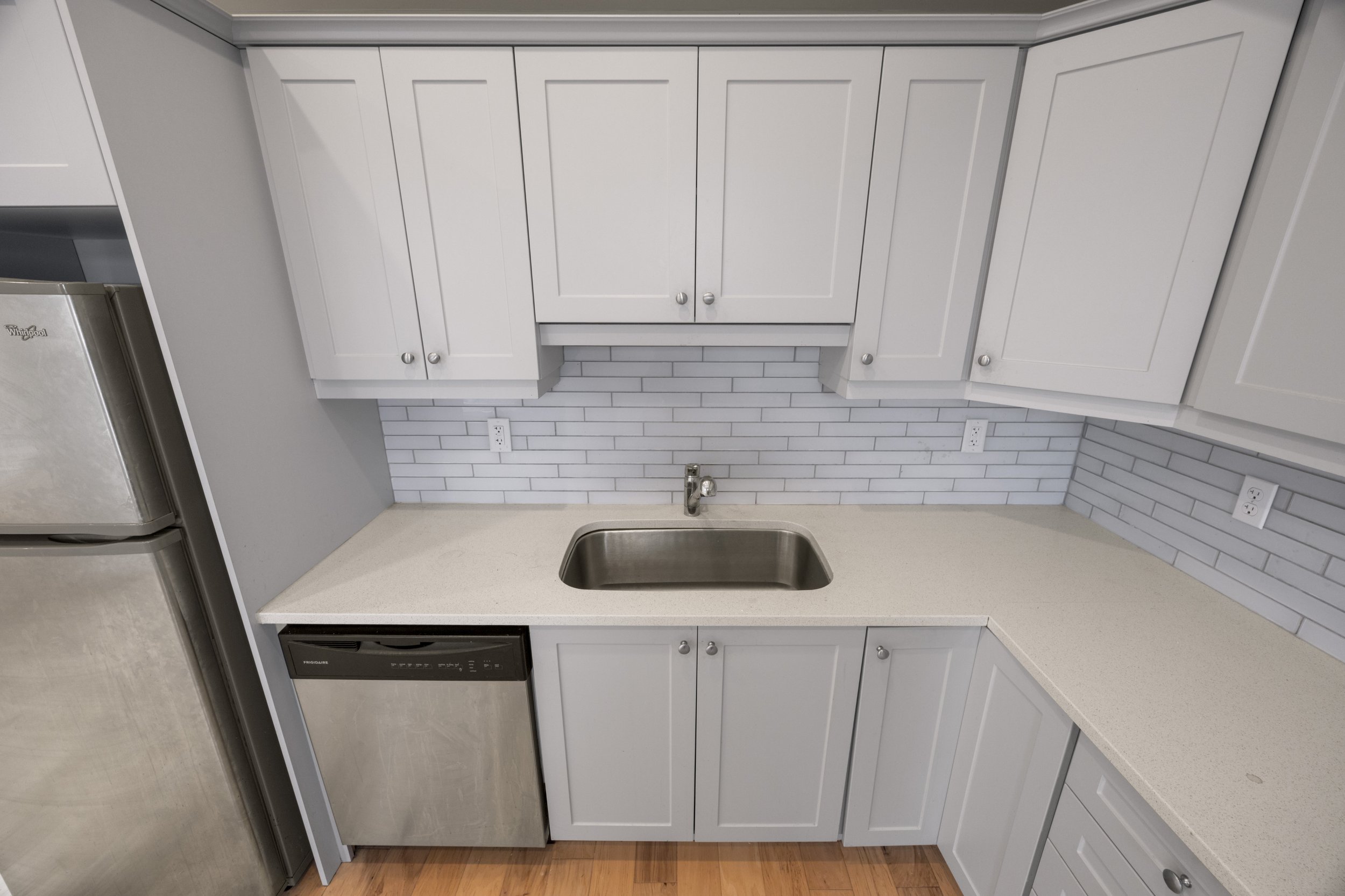 517 Princess Ave -15.JPG