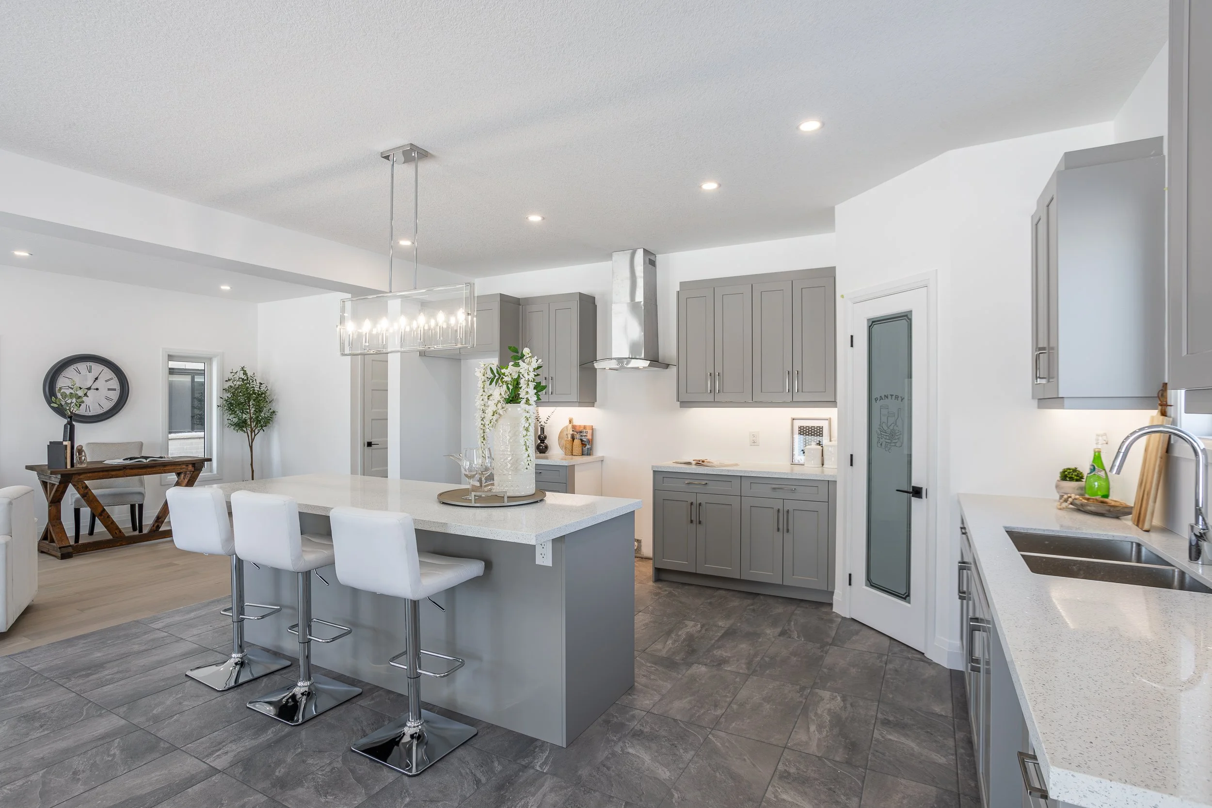 1901 Evans Blvd-10.jpg