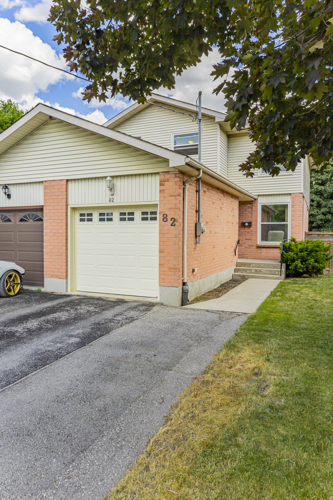 82 Fairview Ave_03.jpg