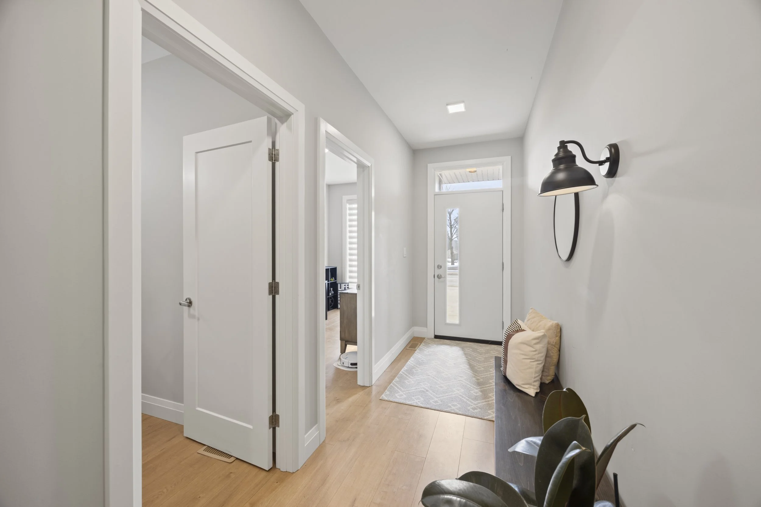 1-176 King St -07.JPG