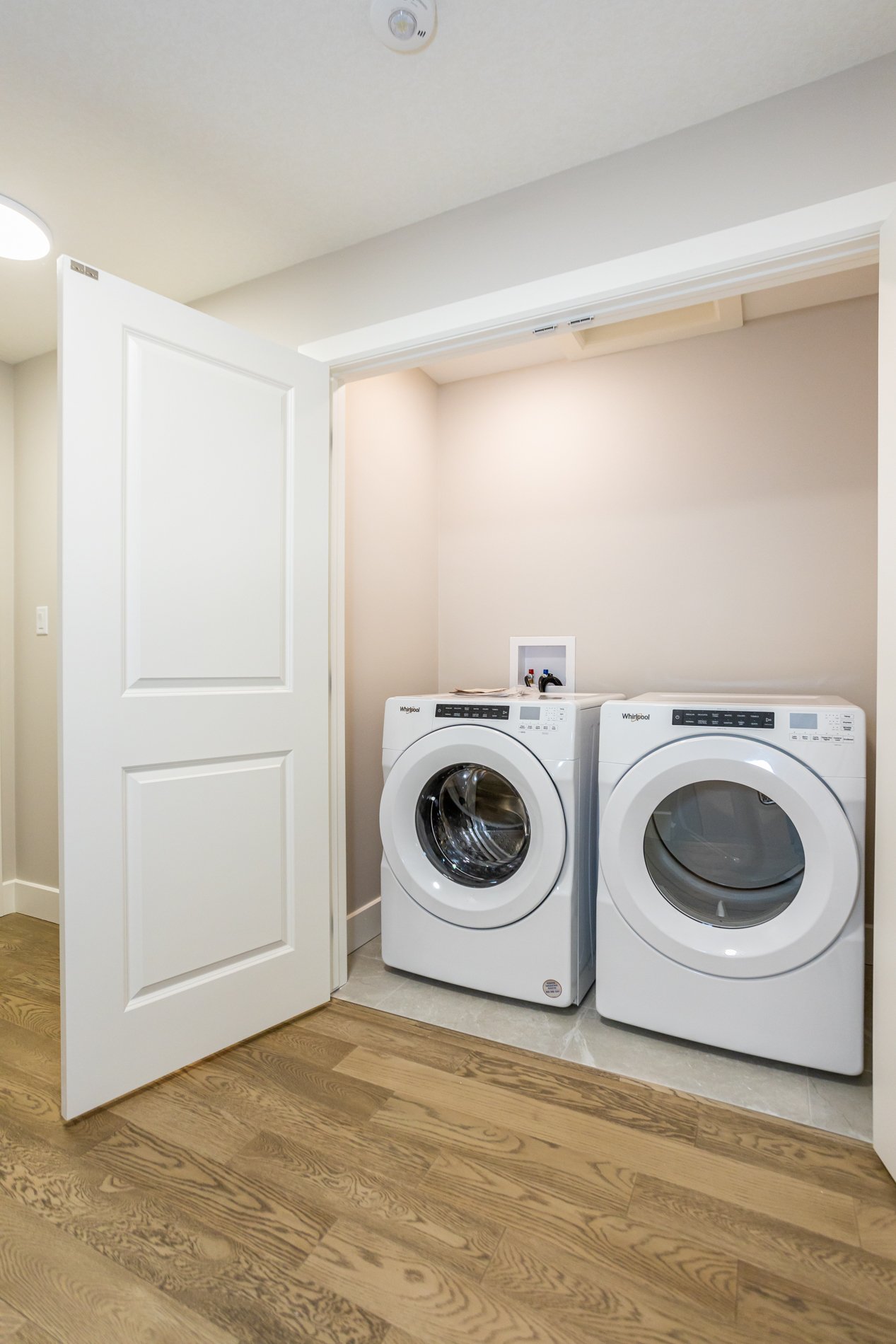 413 Breakwater Blvd-24.jpg