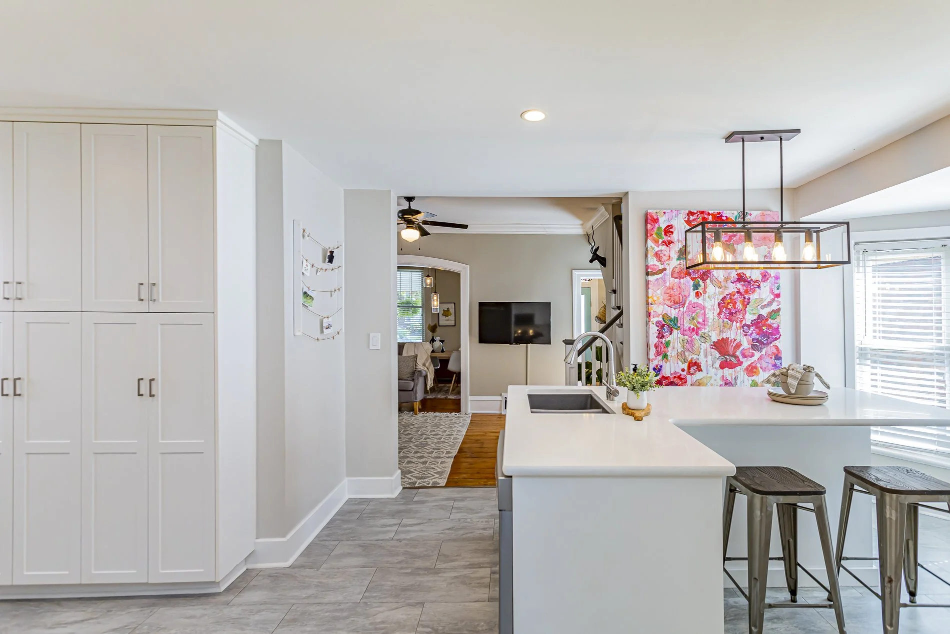 865 Colborne St_17.jpg