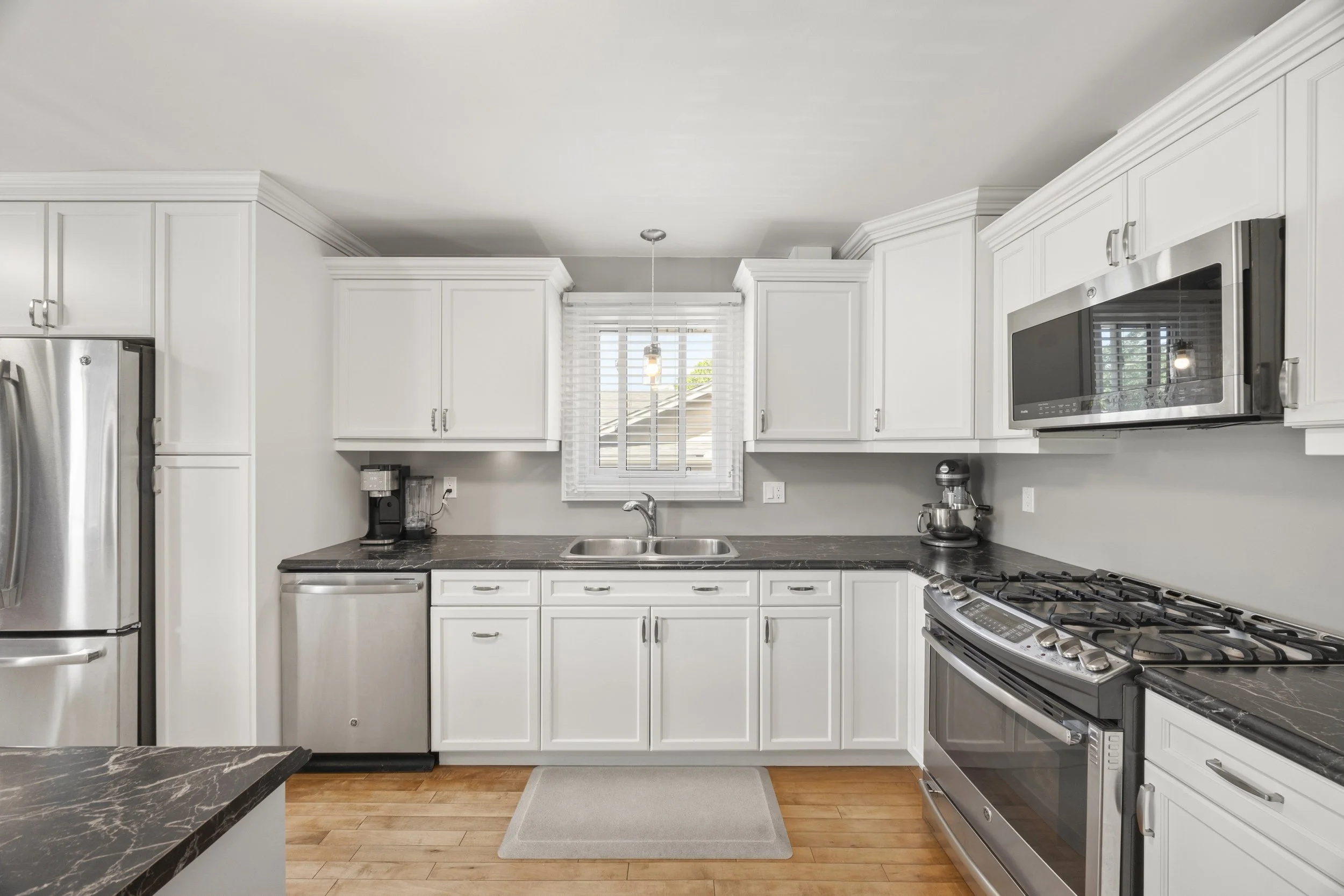 109 Willow Ave -13.JPG