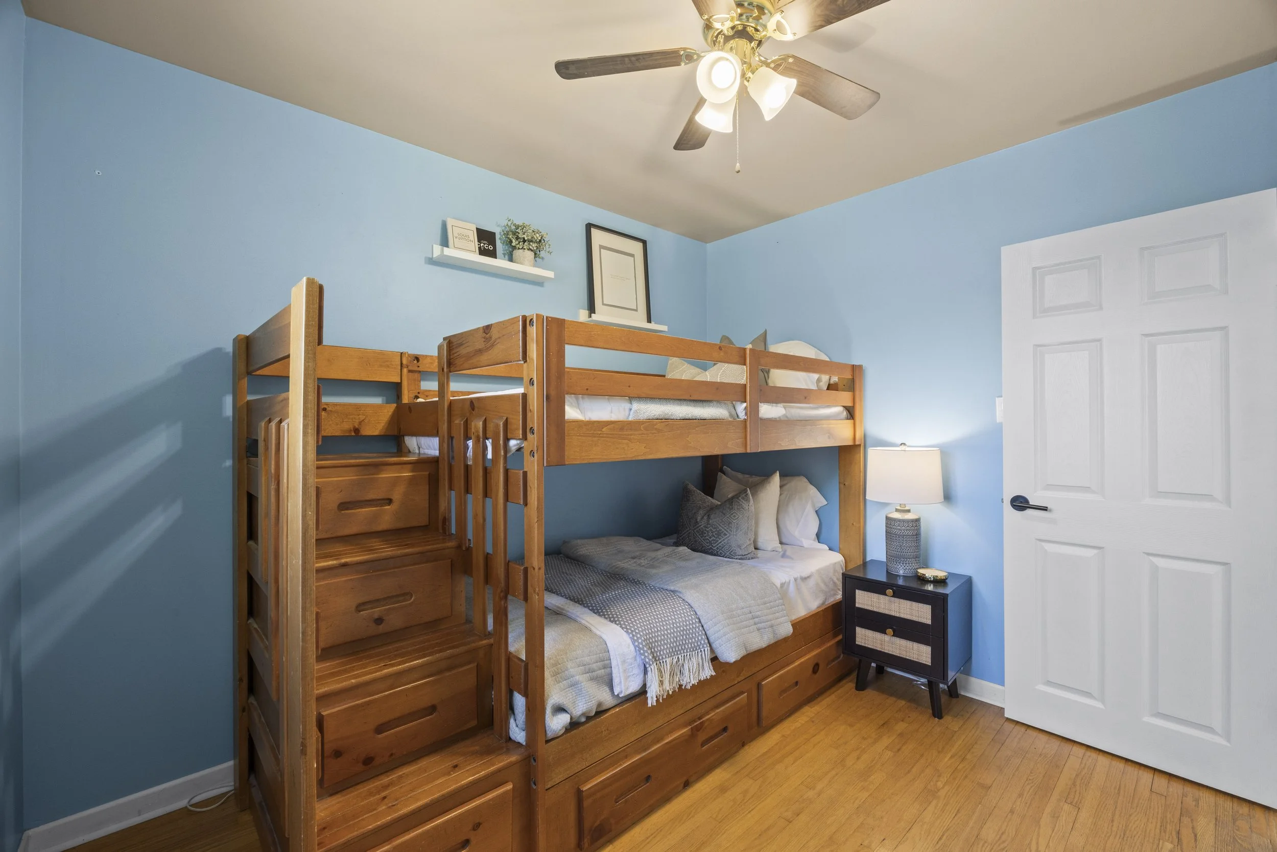 8 Kenwood Cres -24.JPG
