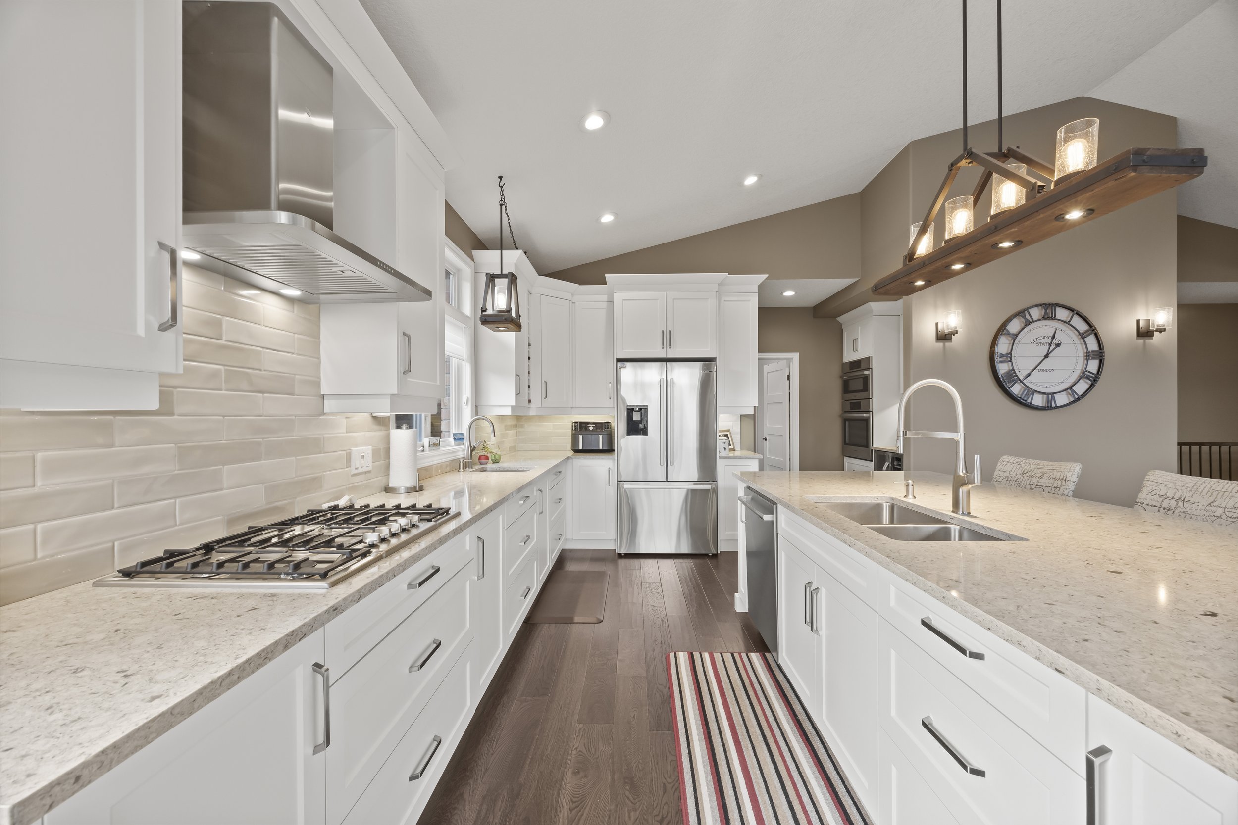 10159 Meadowlily Cres -17.JPG