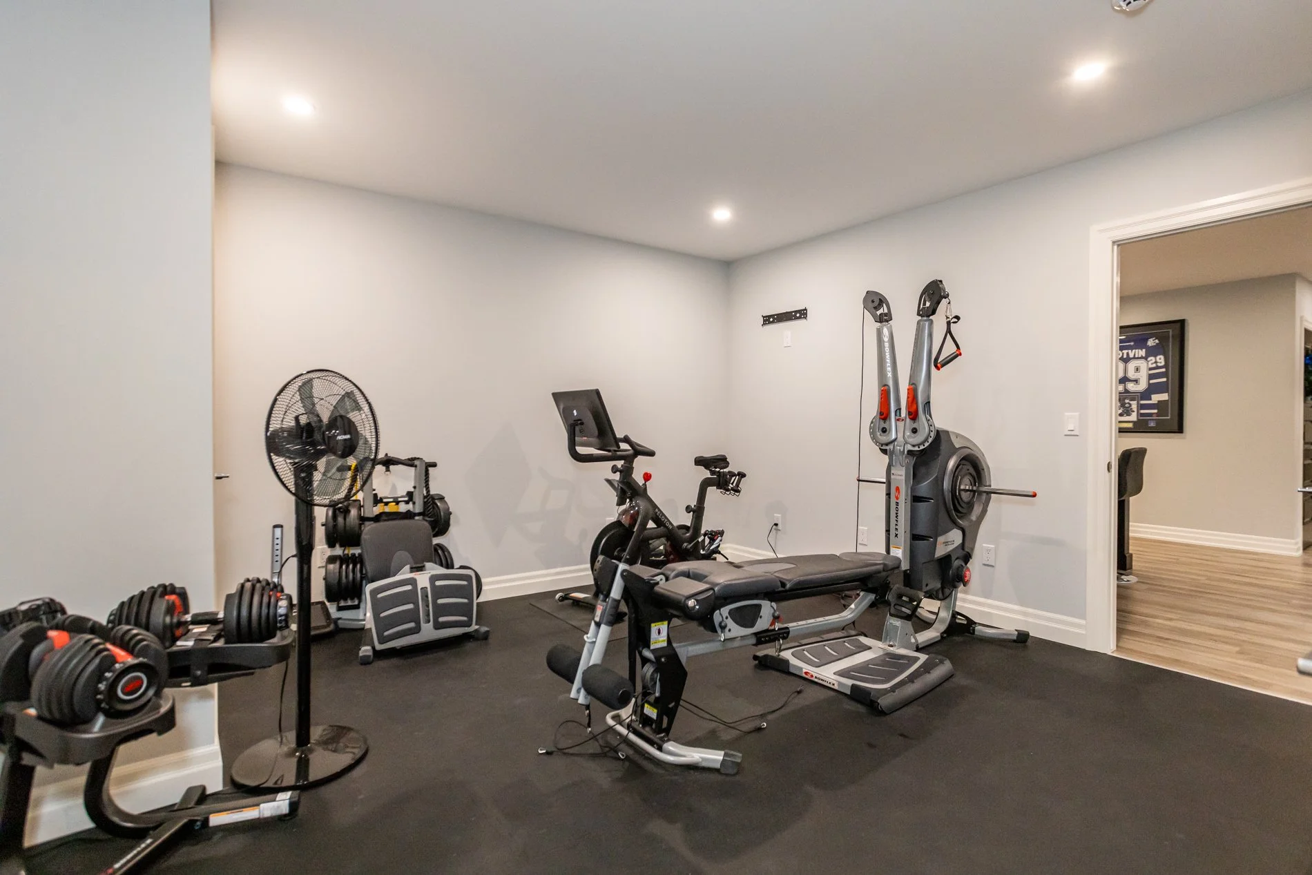 73 Ashby Cres-45.jpg