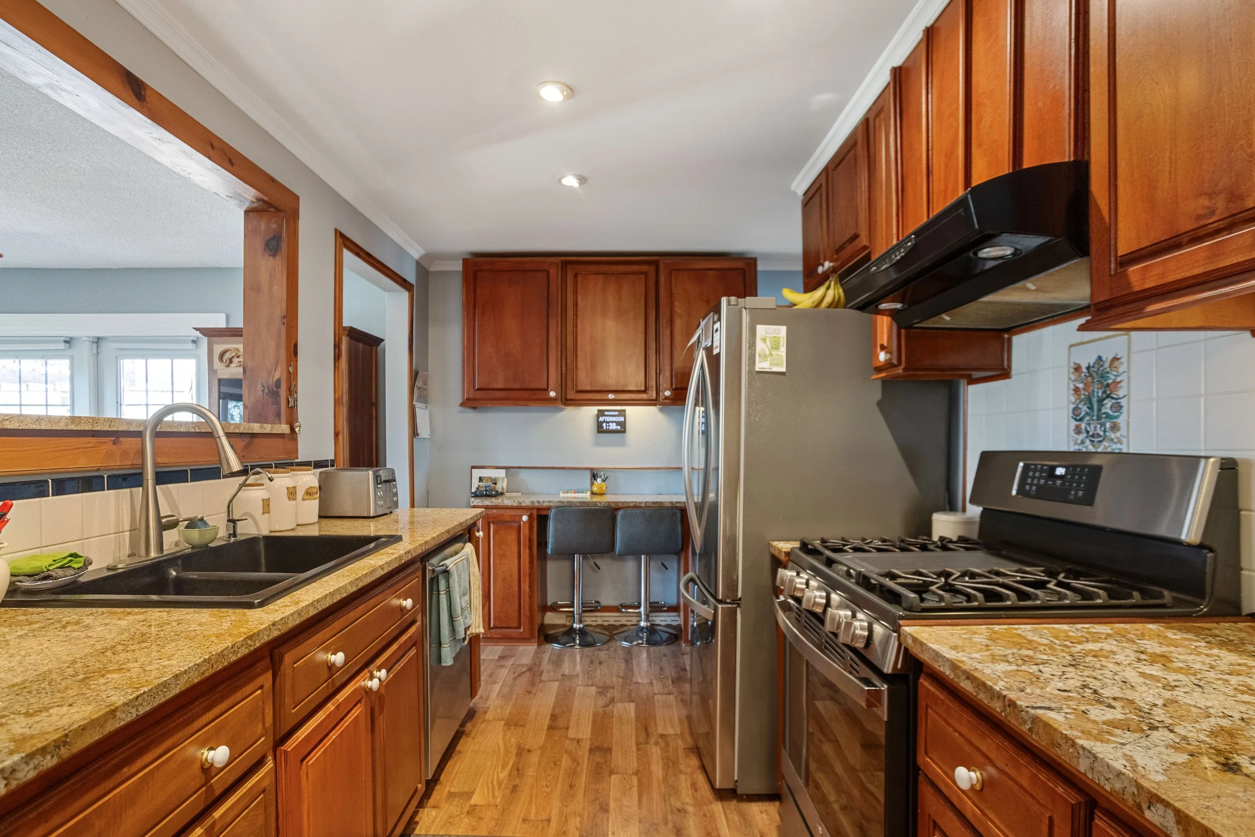 16 Crescent Ave (14).JPG