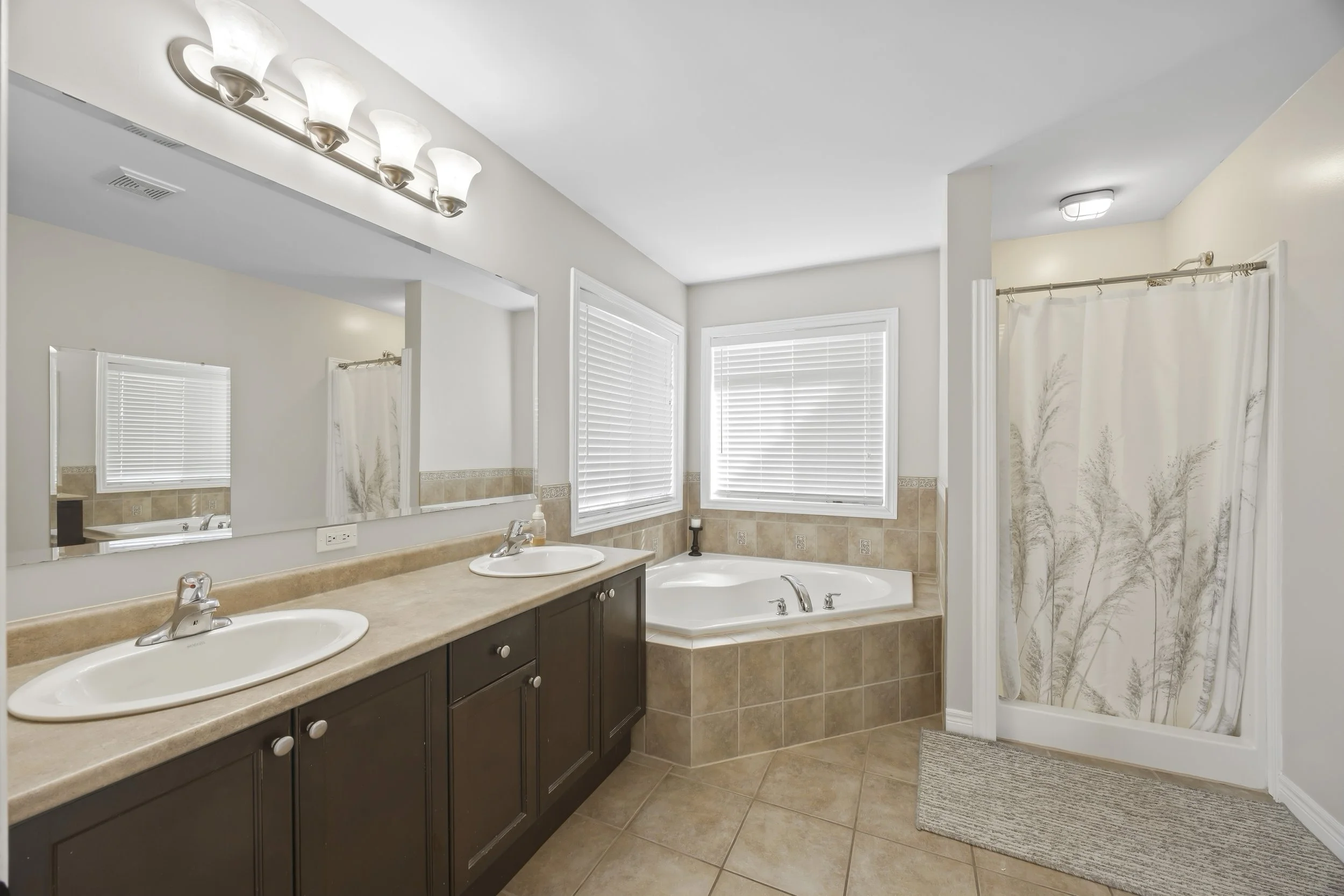 1204 Meadowvale Dr -25.JPG