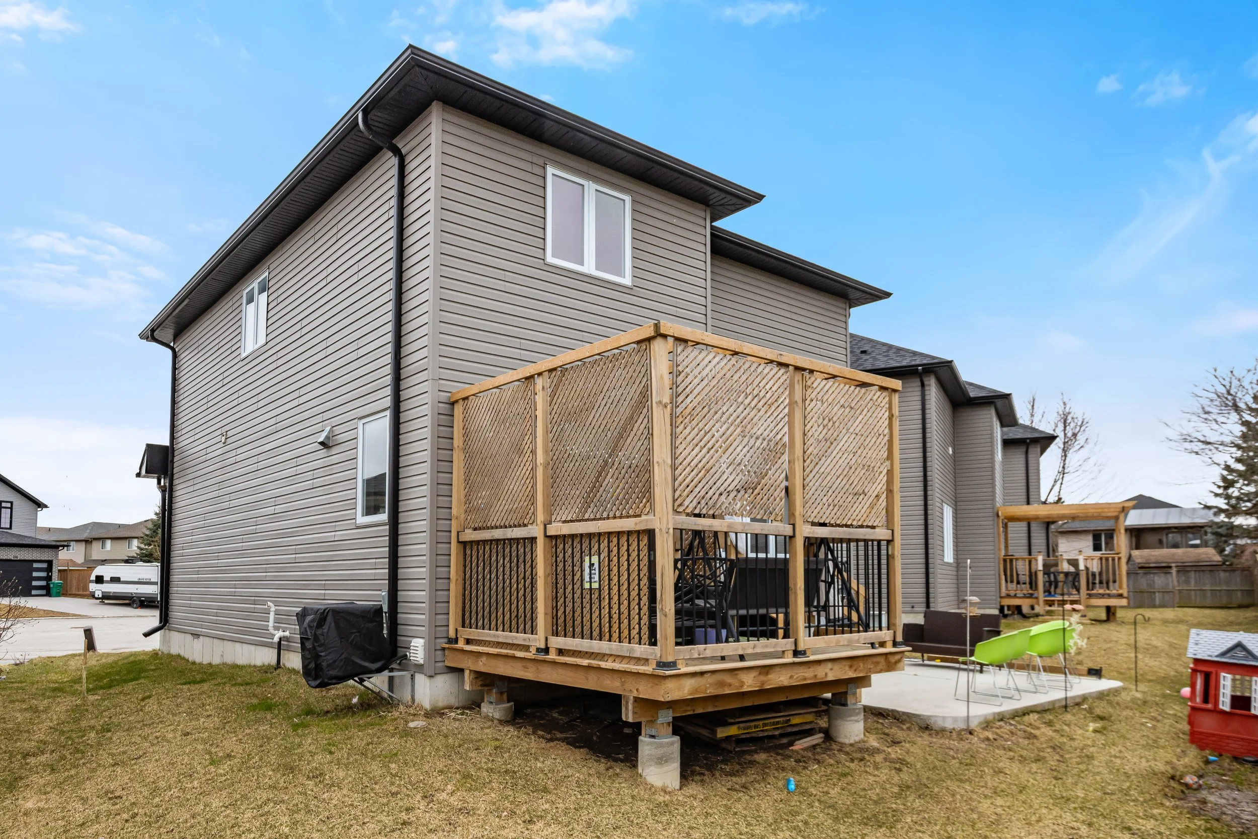 41540 Florence Crt-32.jpg