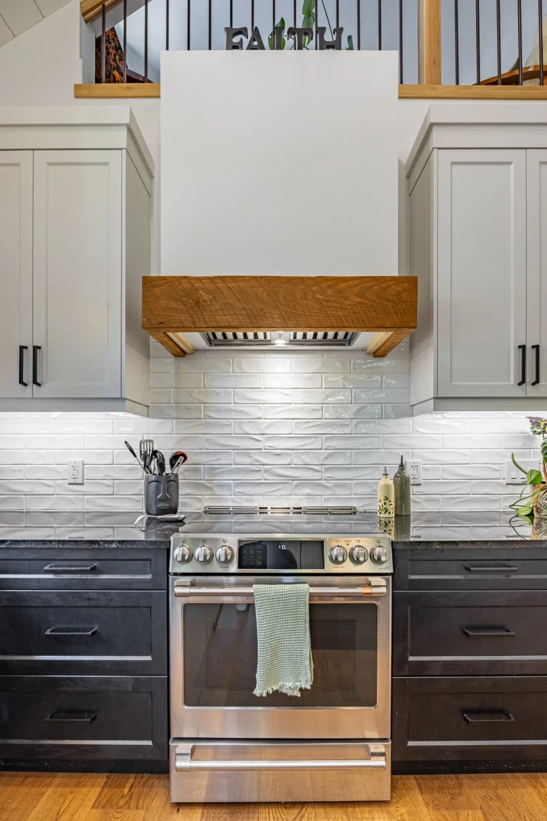 63 Guildford Cres-14.jpg