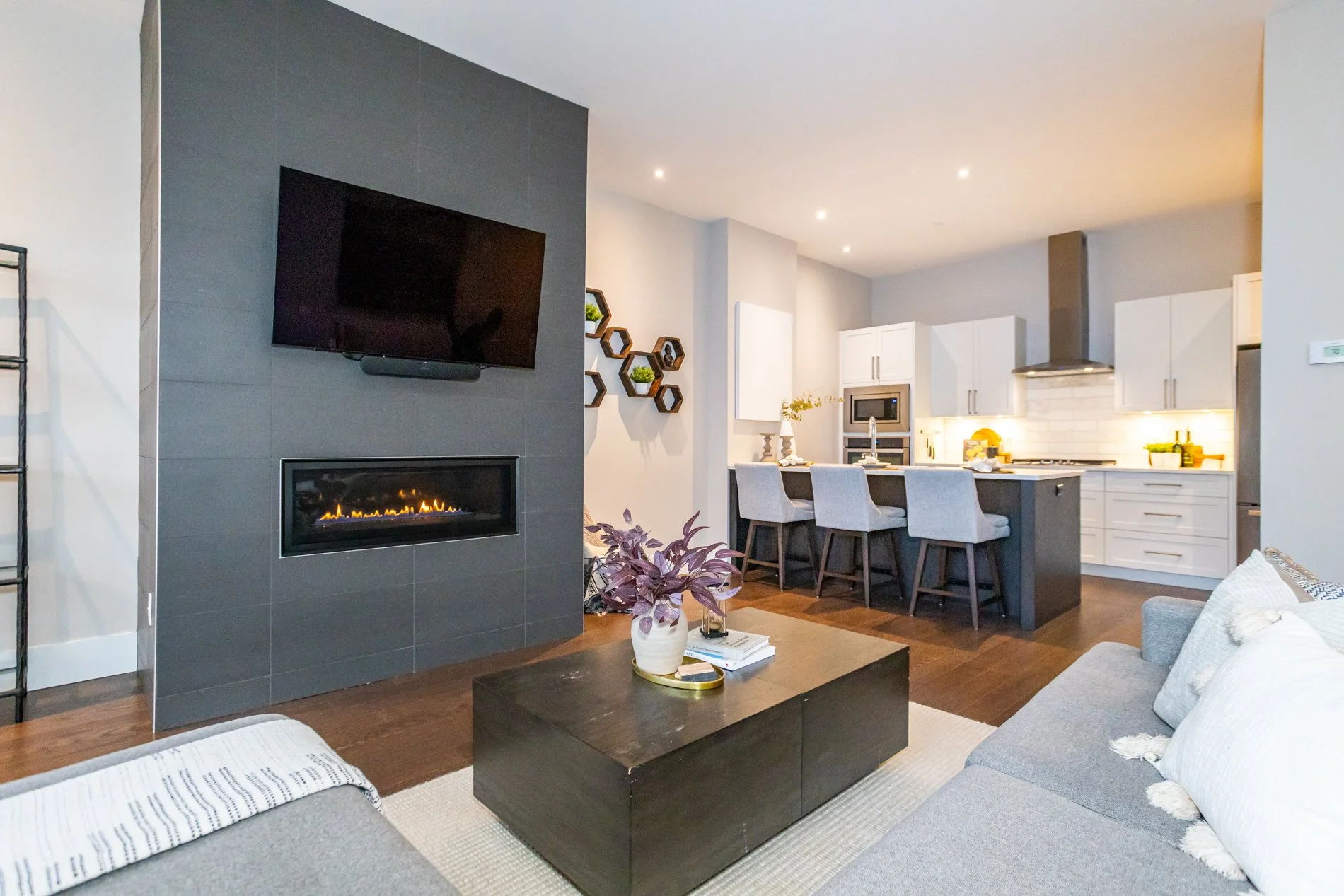 100-1705 Fiddlehead Place-9.jpg