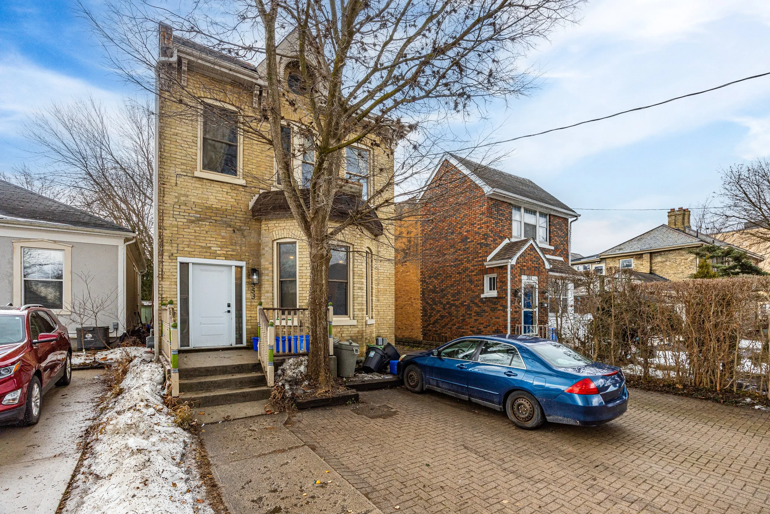 2-353 Central Ave -05.jpg