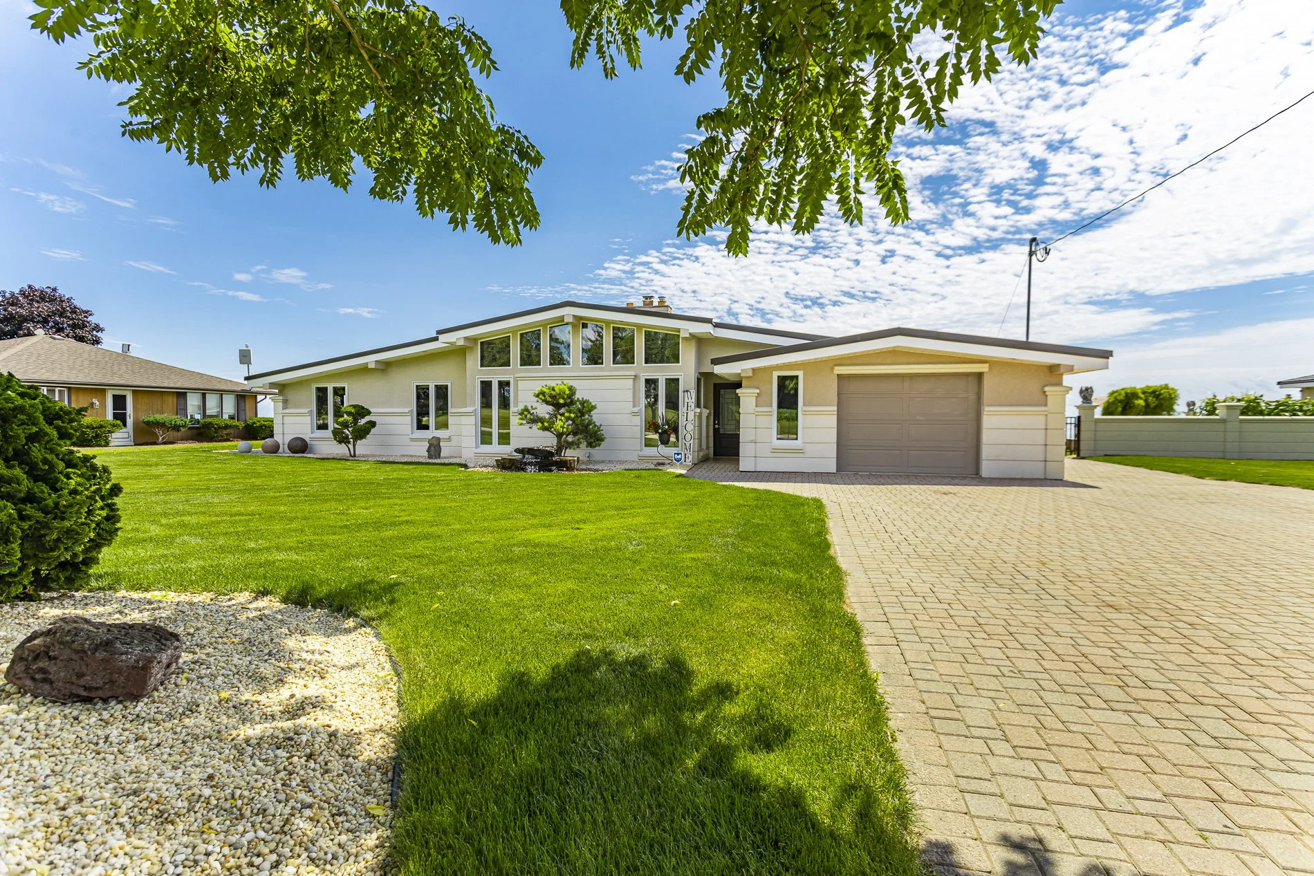 12070 Rose Beach Line_01.jpg